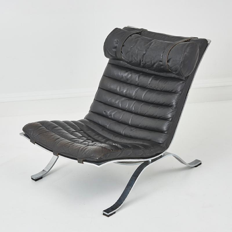 Ari lounge chair with ottoman by Arne Norell for Norell Möbel AB, 1970s In Good Condition In London, GB
