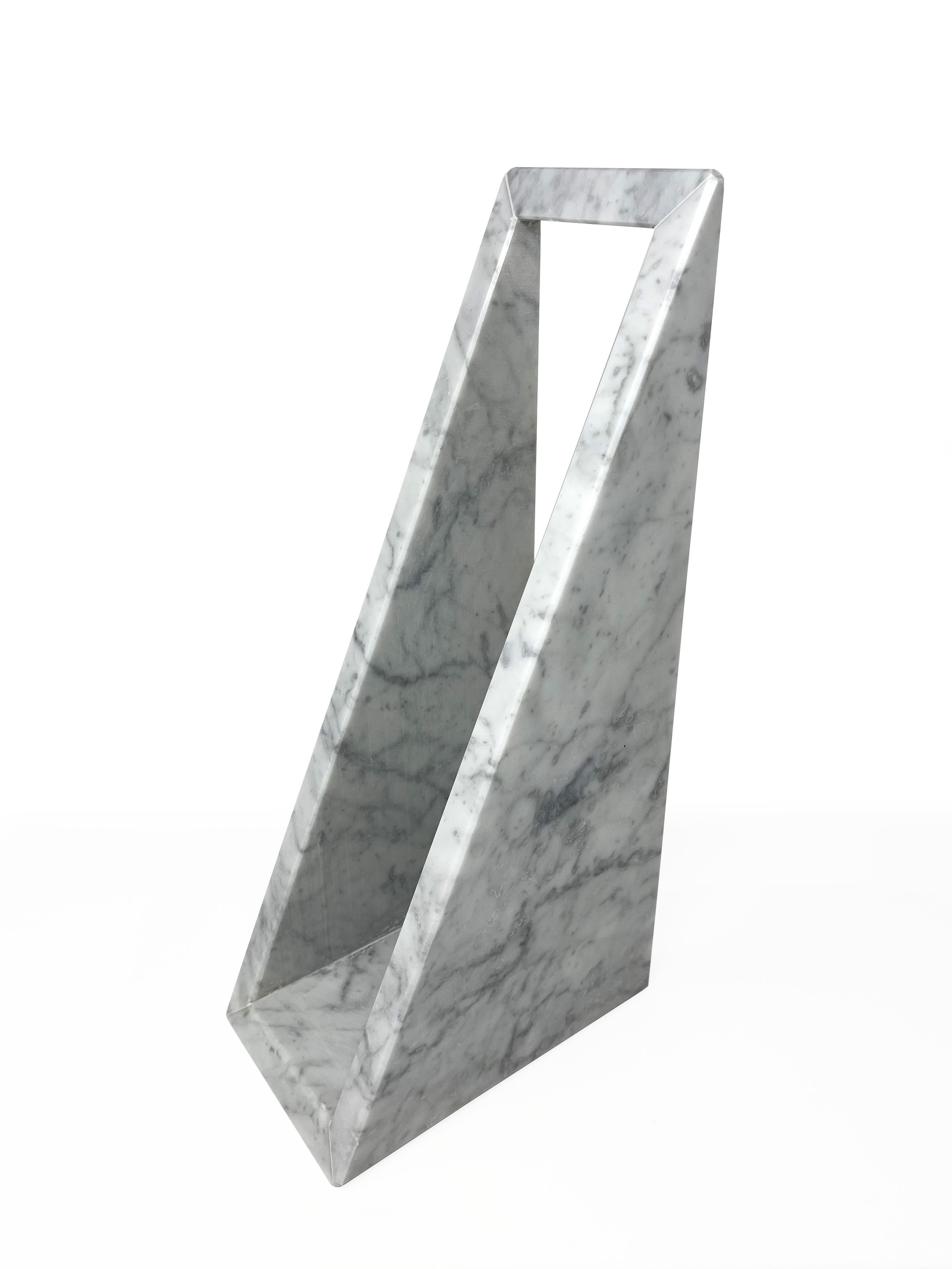 Aria 'Air', 21st Century Modern Bianco Carrara Marble Bookend In New Condition For Sale In Cologna Veneta, IT
