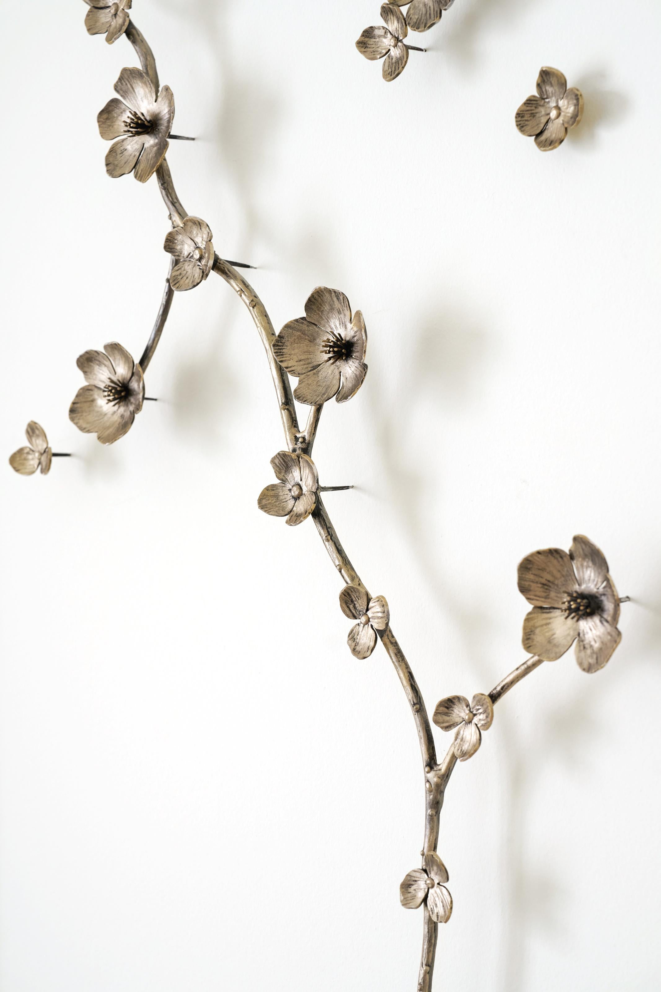 Aria Floral Wall Sculpture in Gold Rubbed Black In New Condition For Sale In Dallas, TX