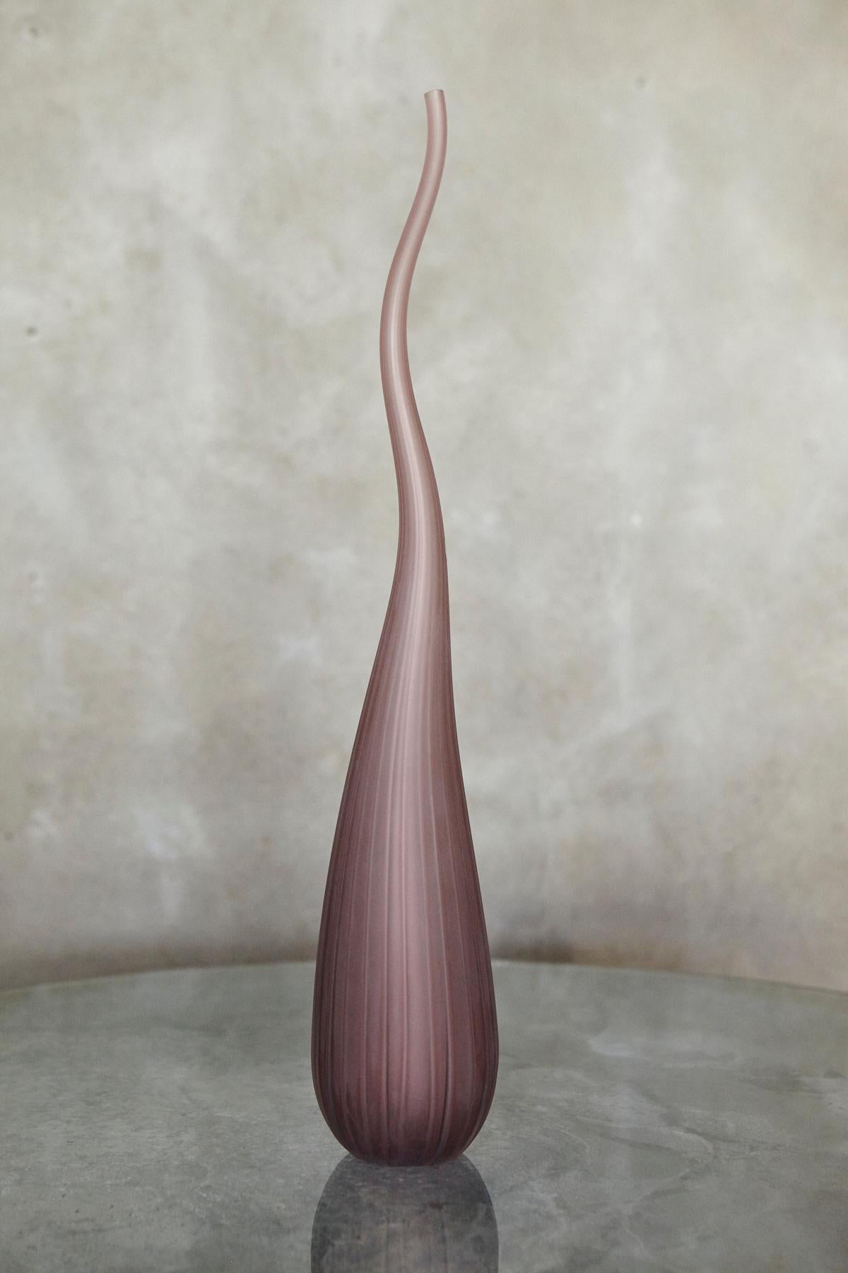 Italiano Vaso in vetro di Murano rosa opaco 