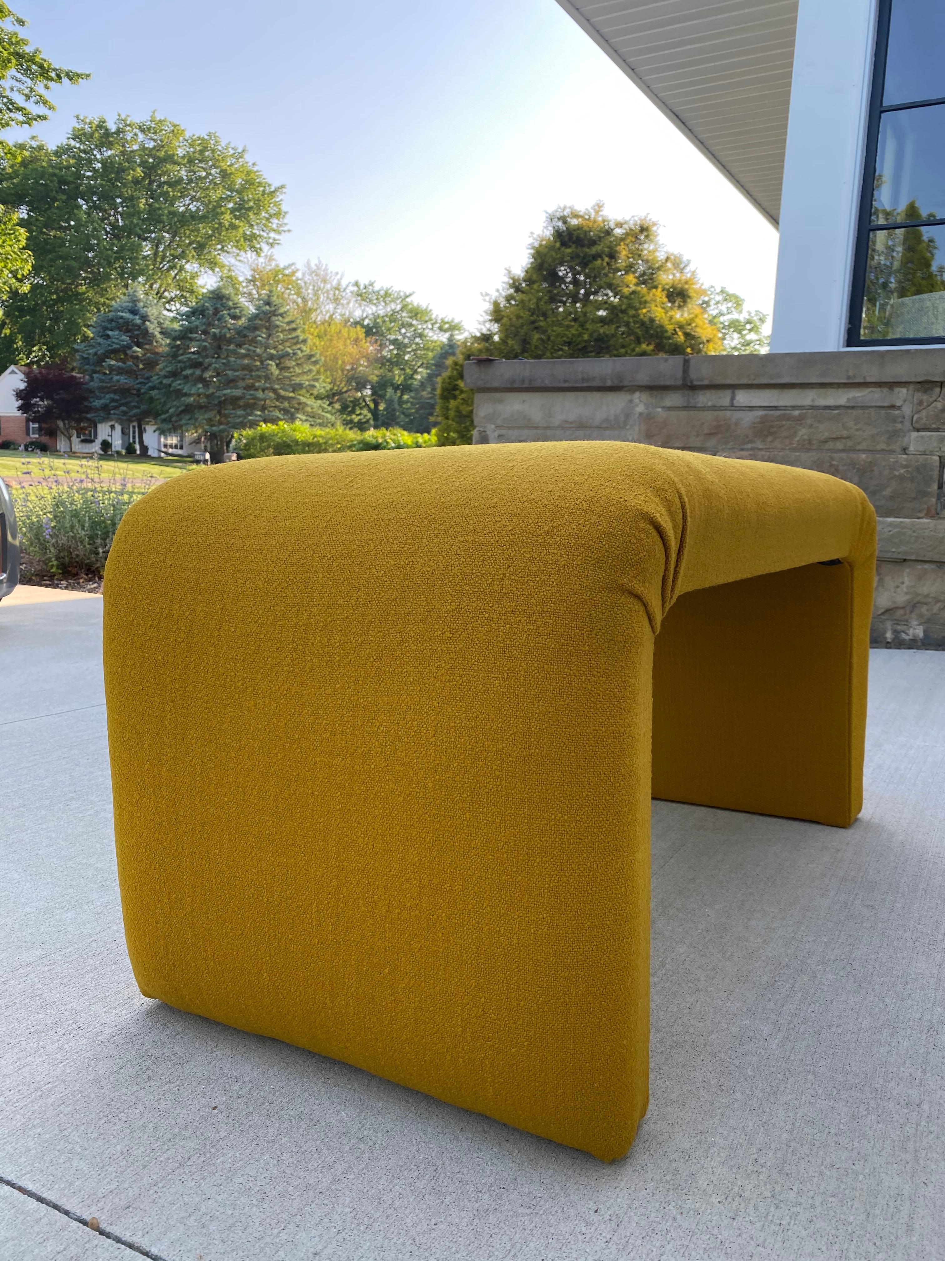 Fatto a mano Aria Waterfall Bench in vendita