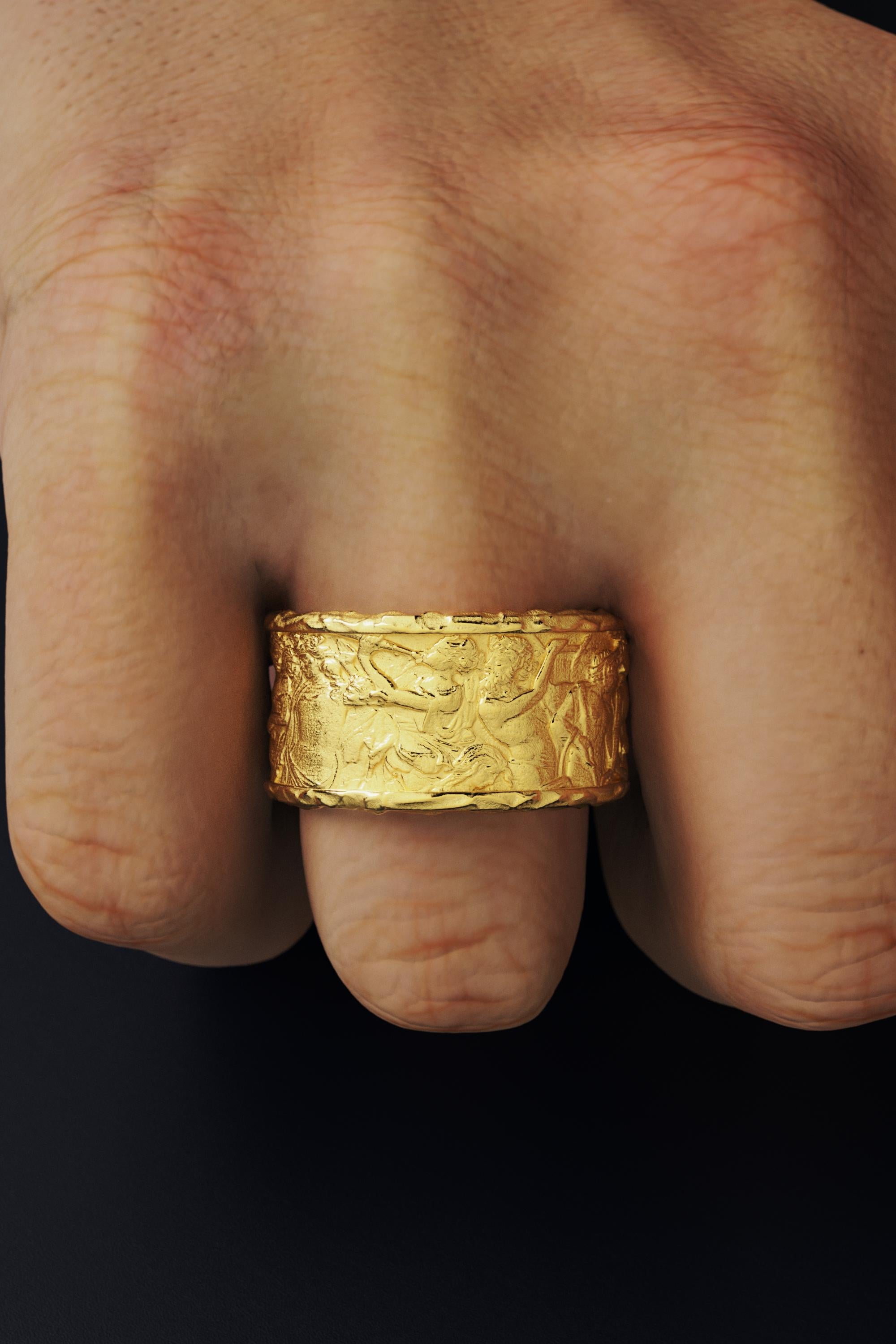 Im Angebot: Ariadne & Dionysus Herrenring aus massivem Gold 14K  Oltremare Gioielli, hergestellt in Italien () 8