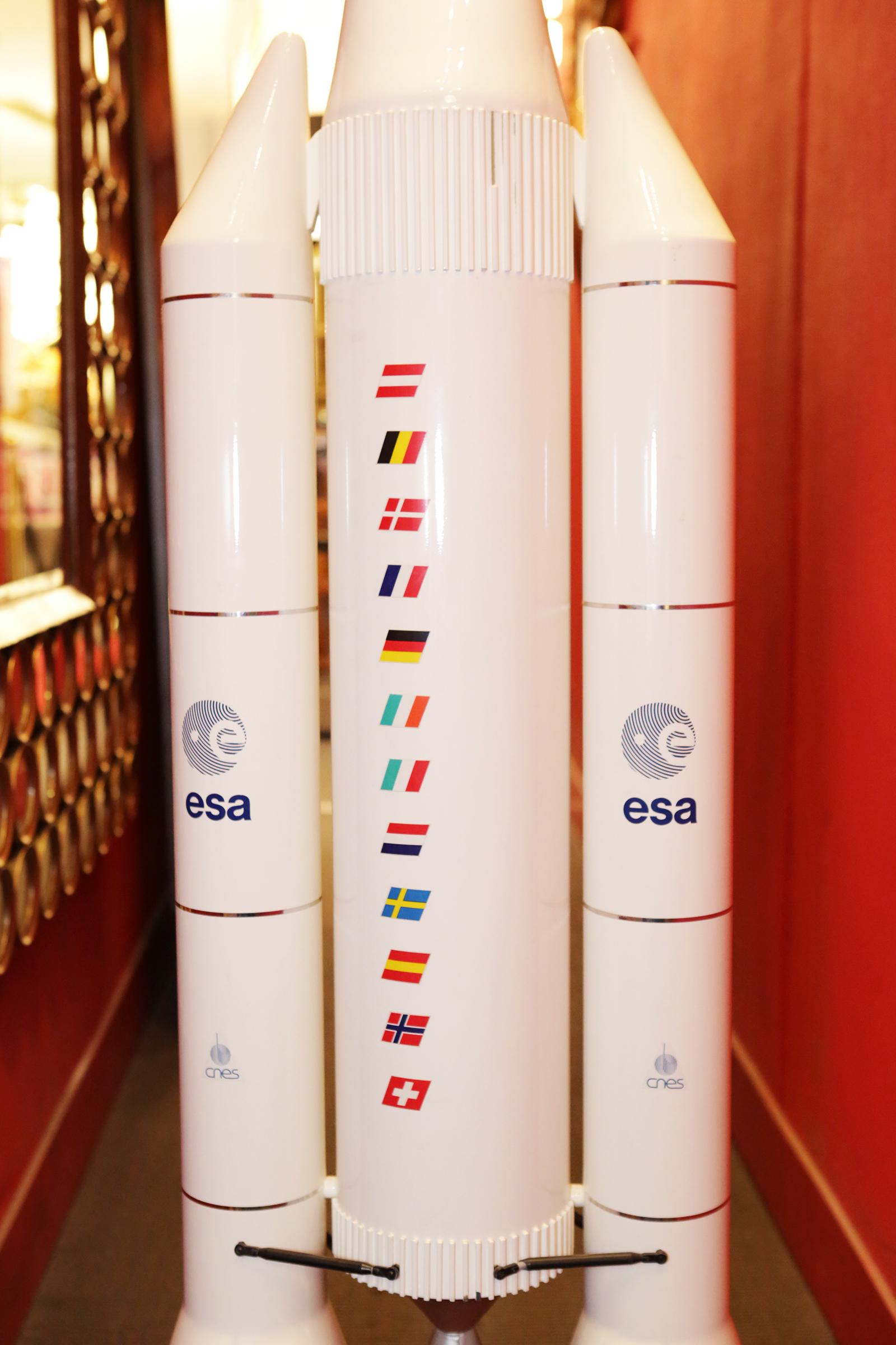 Ariane V & Hermes Rocket Model 3