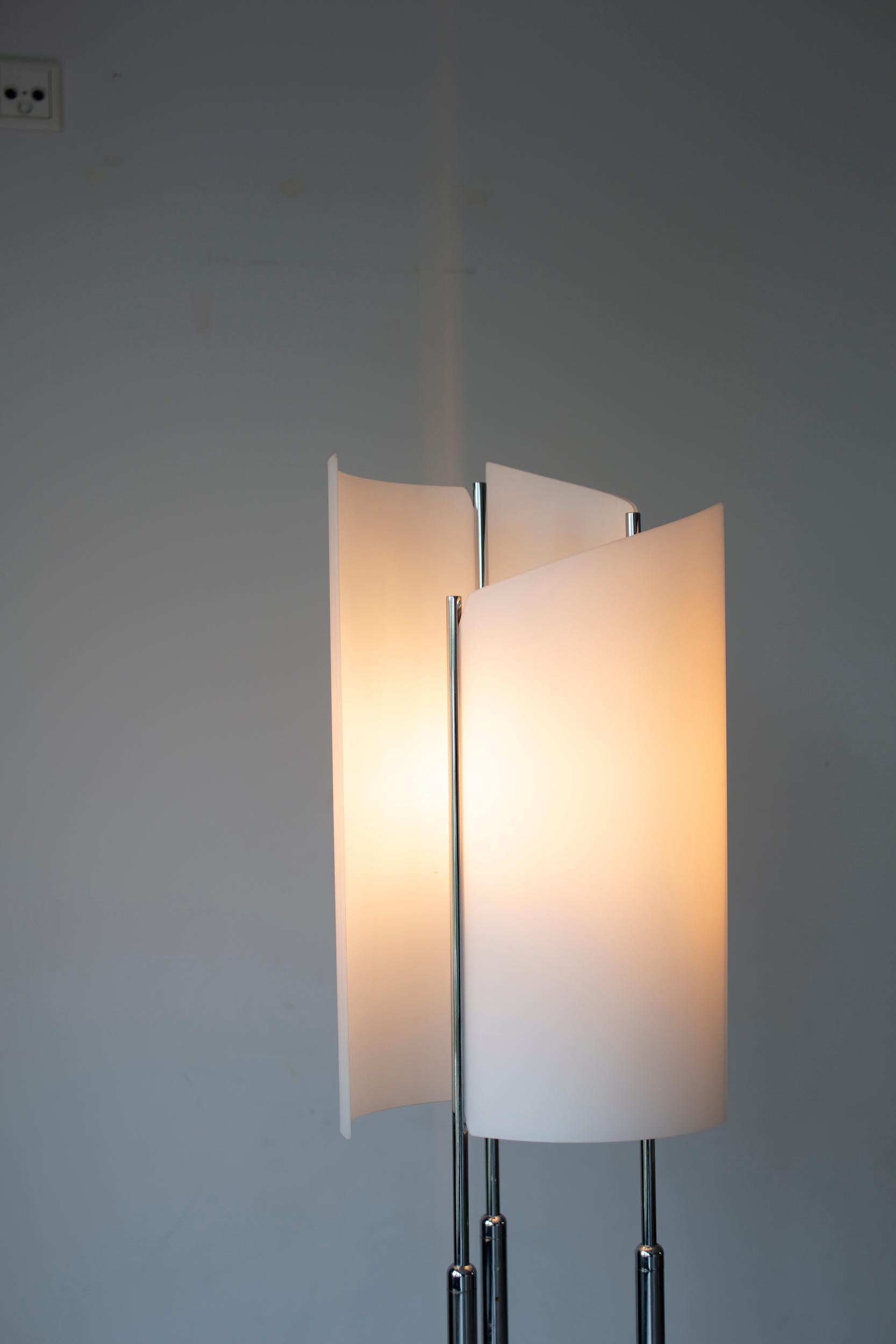Late 20th Century Arianna floorlamp by Oluce / Bruno Gecchelin 70's For Sale