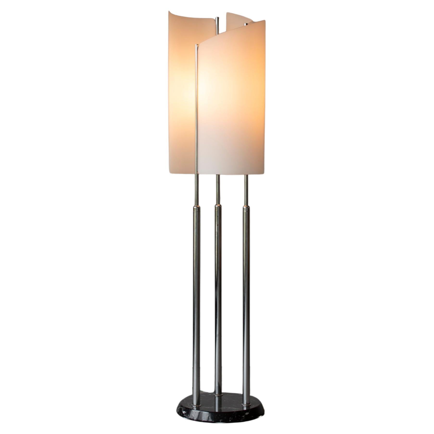 Lampadaire Arianna d'Oluce/ Bruno Gecchelin, années 70 en vente