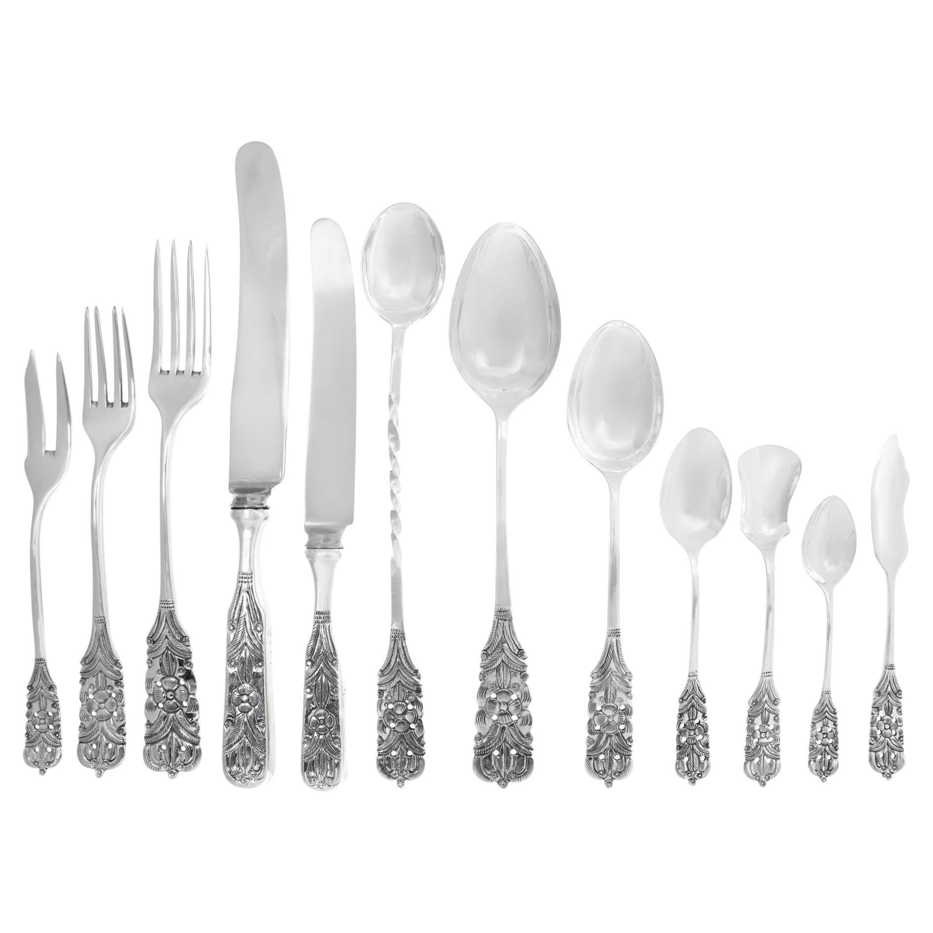 Arias, Peru Solid Sterling Silver Flatware Set-14 Place Setting for 12 For Sale