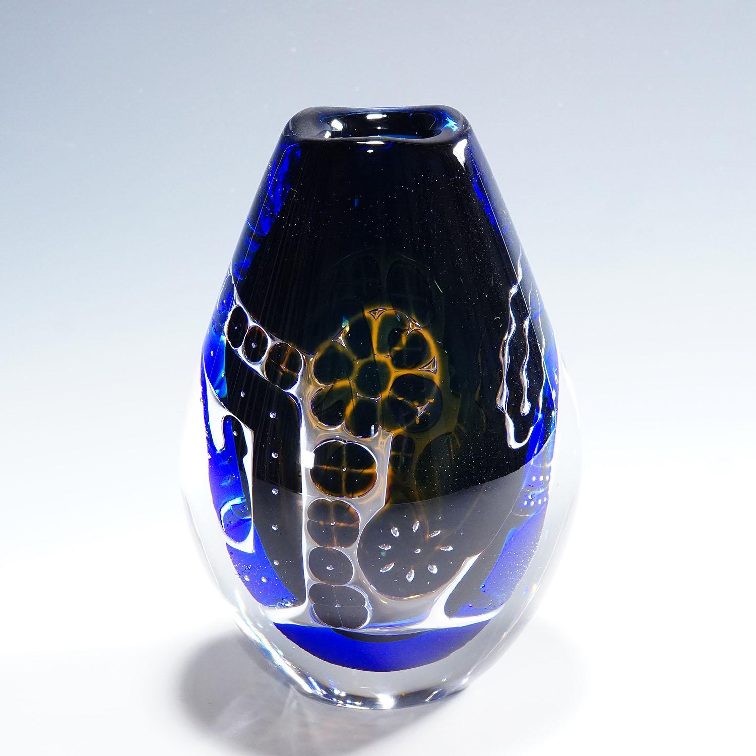 Mid-Century moderno Vaso Ariel 'Ragazza e colomba' di Edvin Oehrstroem per Orrefors, Svezia in vendita