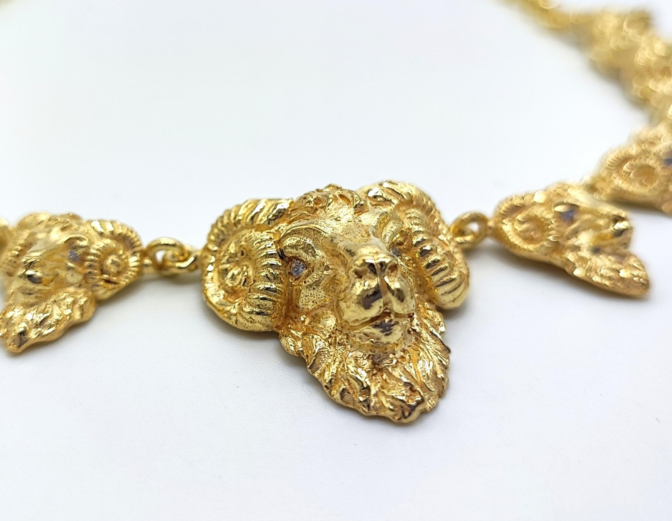Aries Head 14 Karat Solid Gold Necklace with Diamonds In New Condition For Sale In Roma, RM