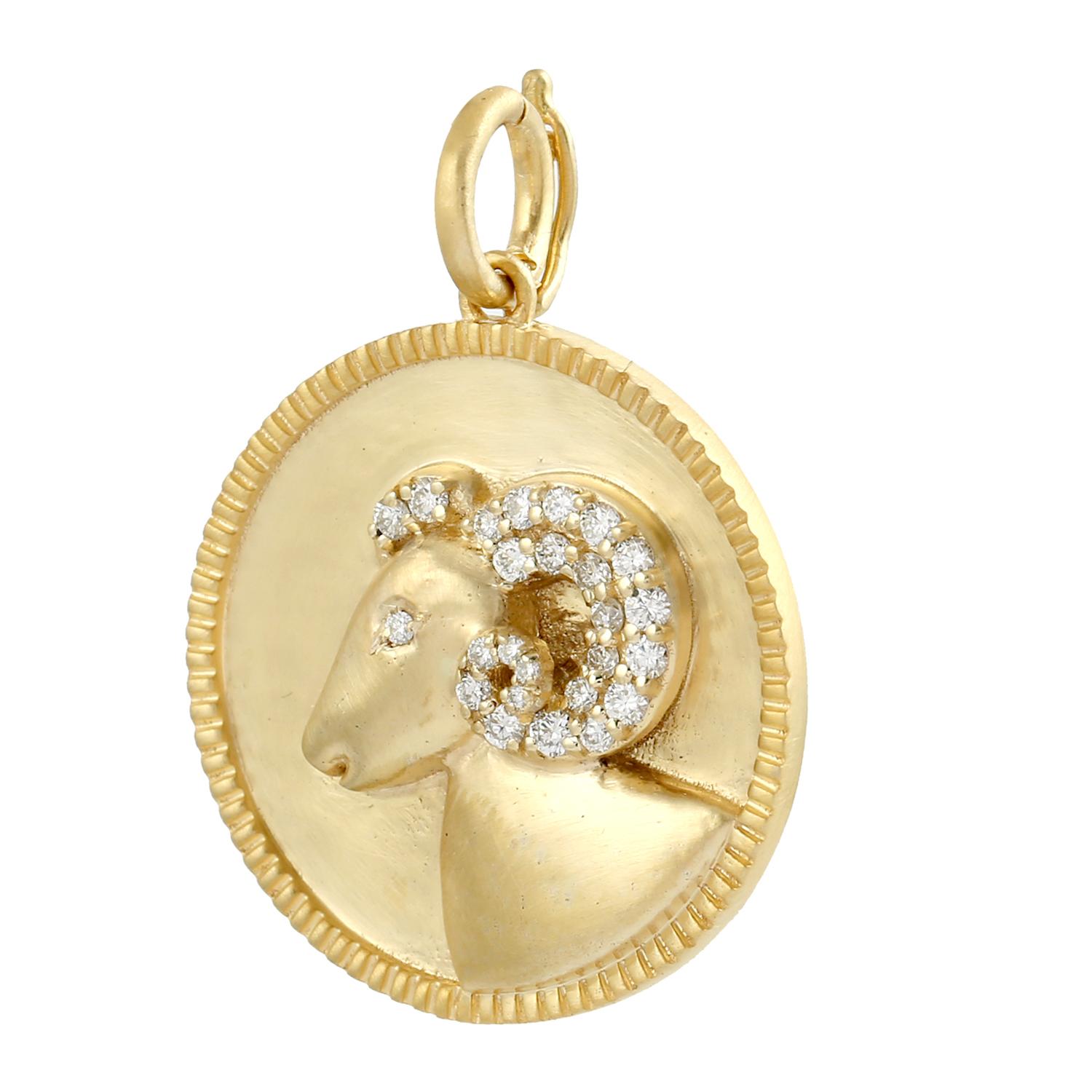 Aries Zodiac Pendant With Diamonds Made In 14k Yellow Gold (Gemischter Schliff) im Angebot
