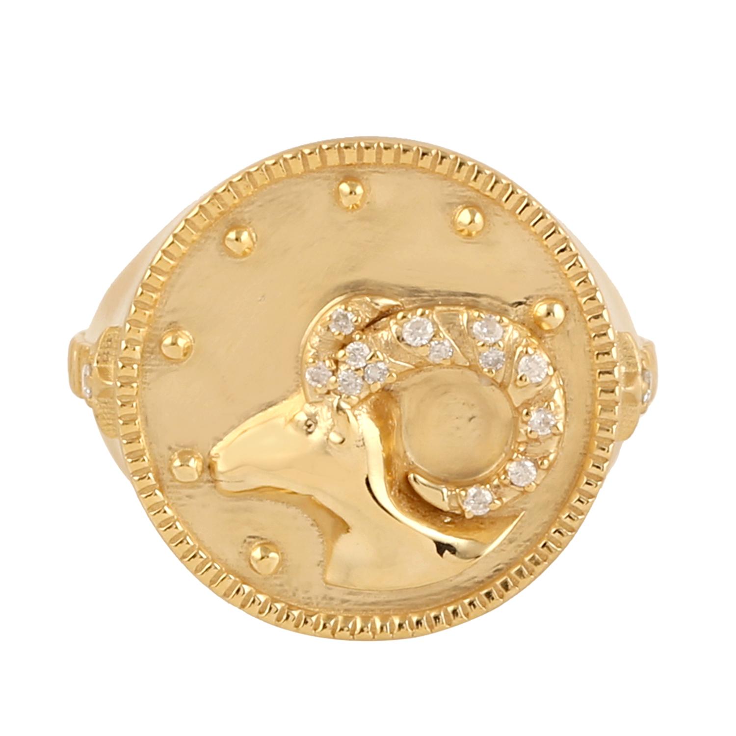 Aries Zodiac Ring With Pave Diamonds Made in 14k Yellow Gold In New Condition For Sale In New York, NY
