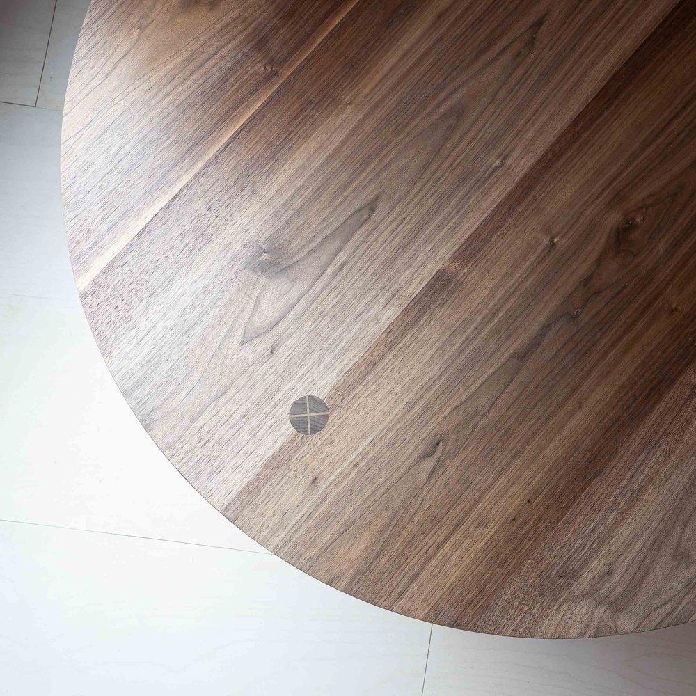 Table basse Arion par Mythology Neuf - En vente à Geneve, CH