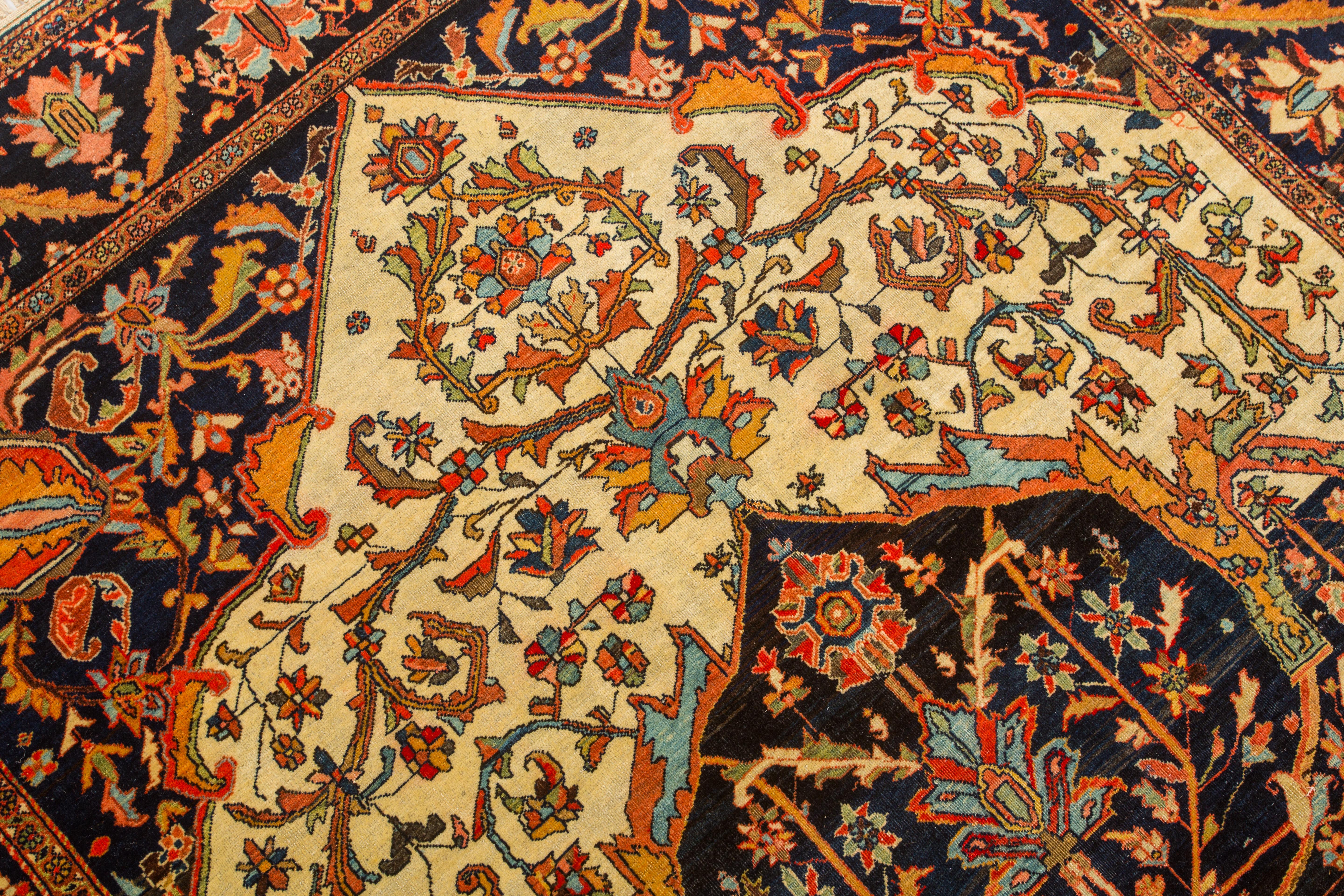 Wool Aristocratic Ferahan Sarouk 1890 Antique Short Term Reduction For Sale