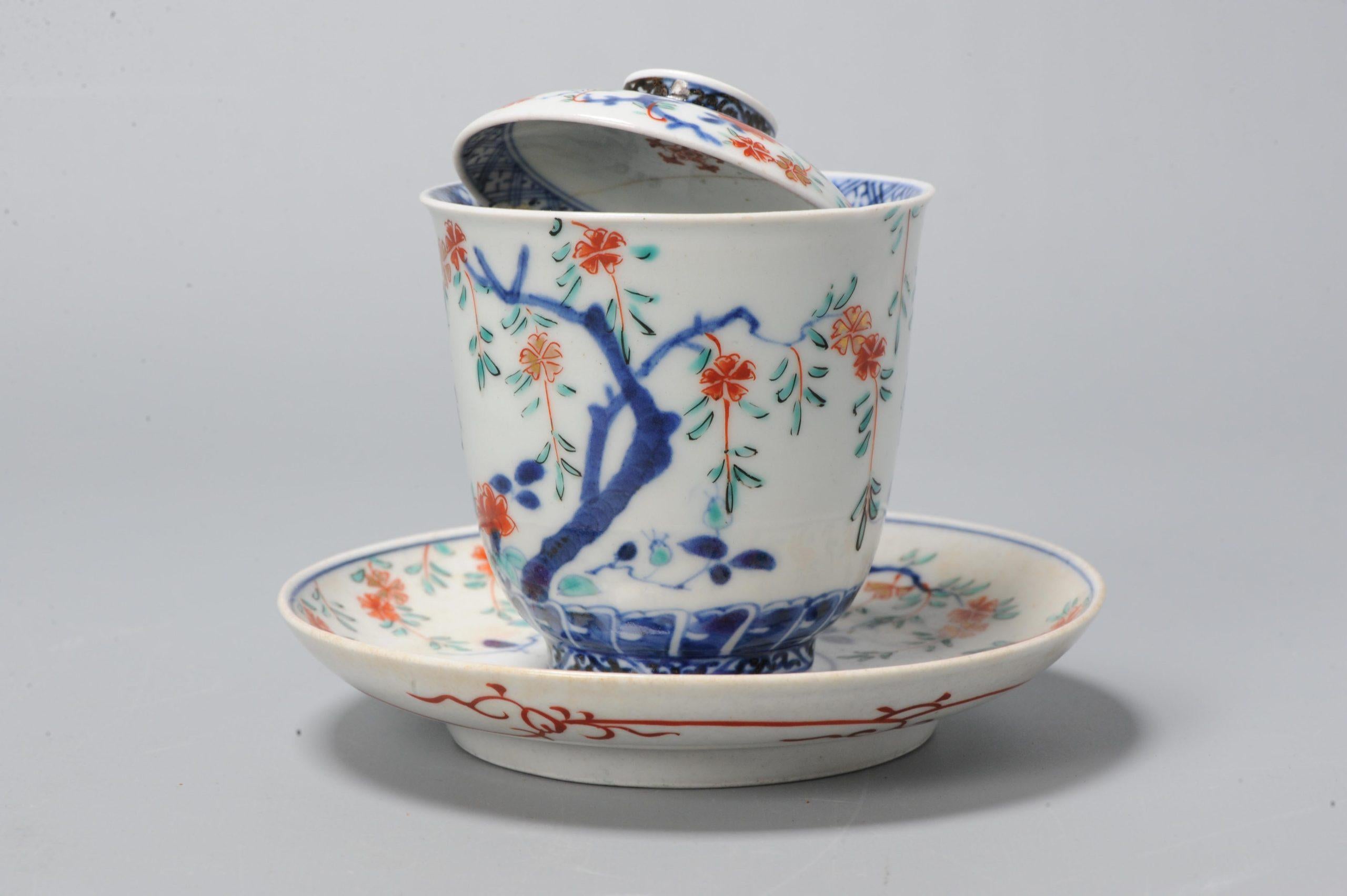 Arita Edo Period Japanese Porcelain Kakiemon Chocolate Cup/Tea Bowl In Good Condition For Sale In Amsterdam, Noord Holland