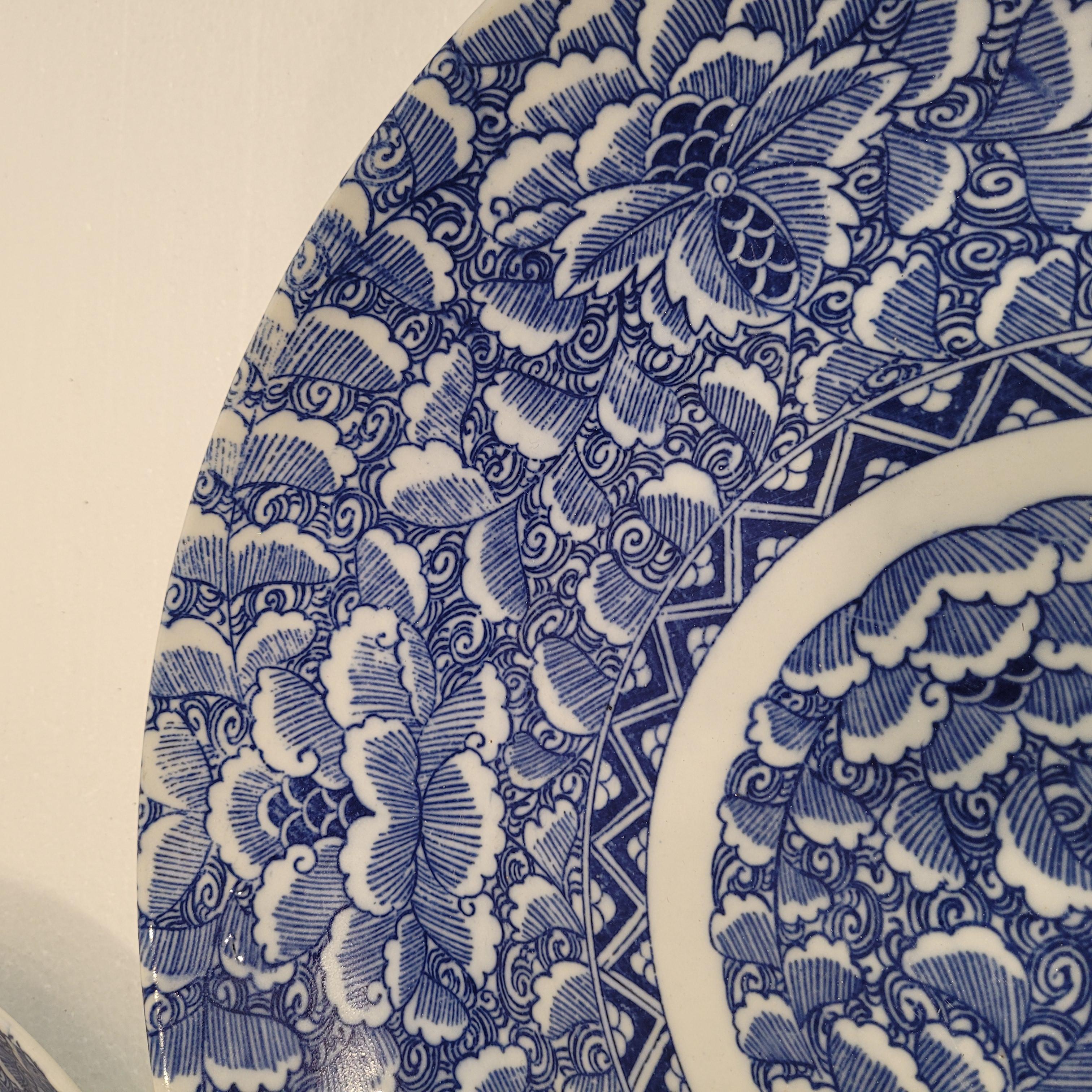 Arita Pair of blue and white porcelain serving platters For Sale 5