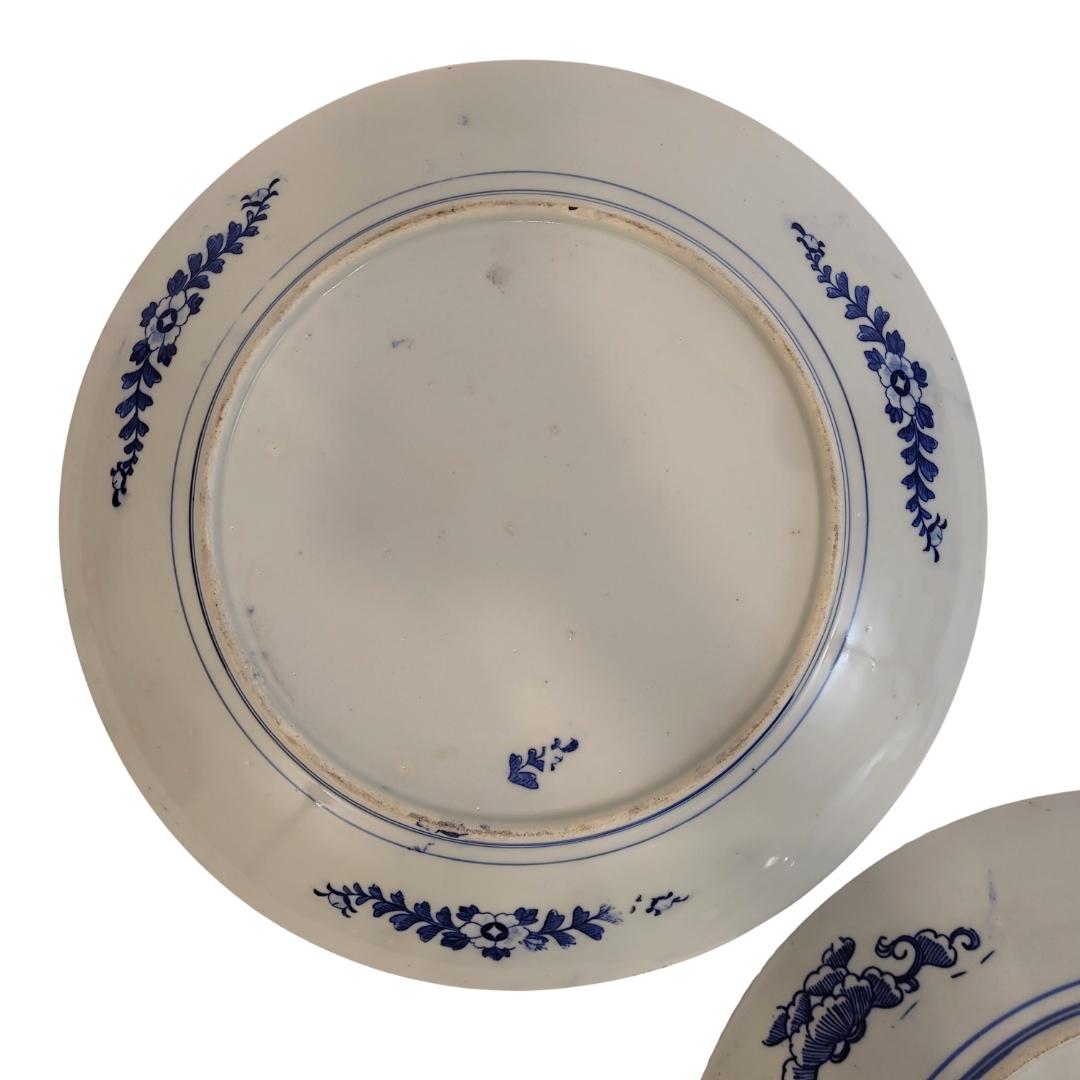 Japonisme Arita Pair of blue and white porcelain serving platters For Sale