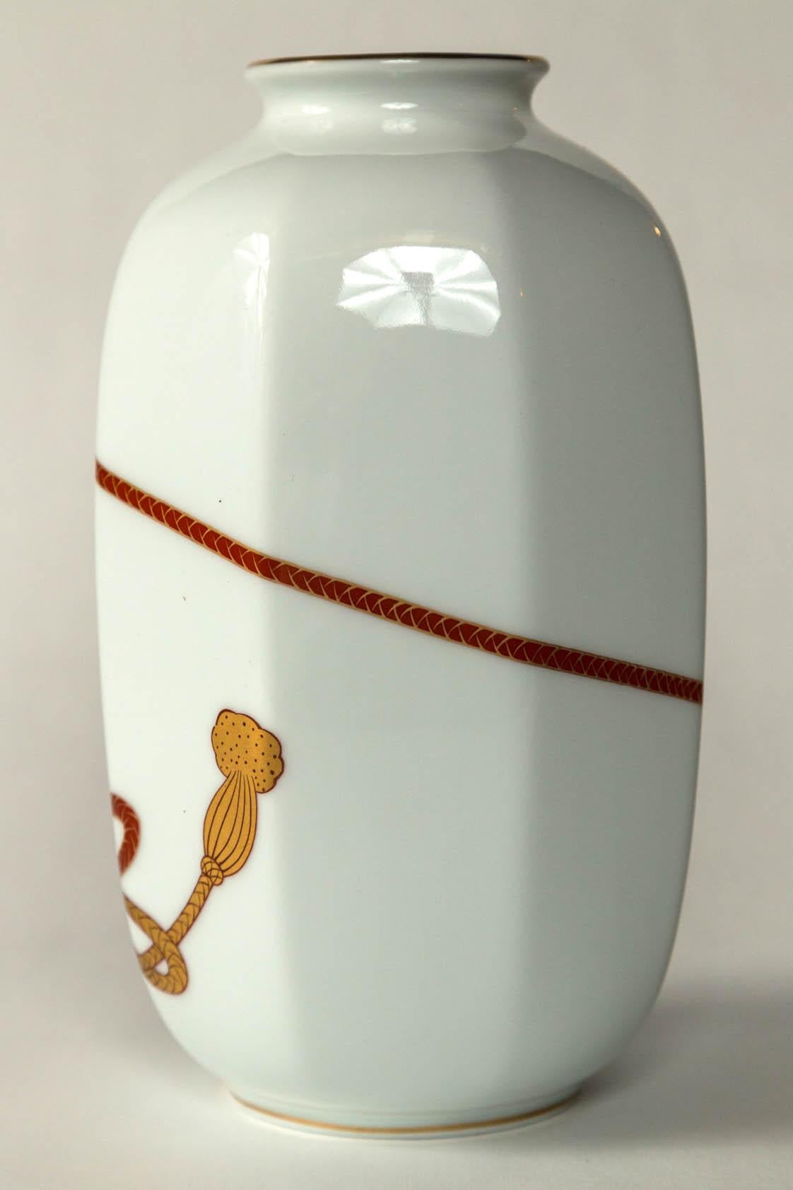 Aritaware Porcelain Vase, Fukagawa, Japan, 20th Century For Sale 1