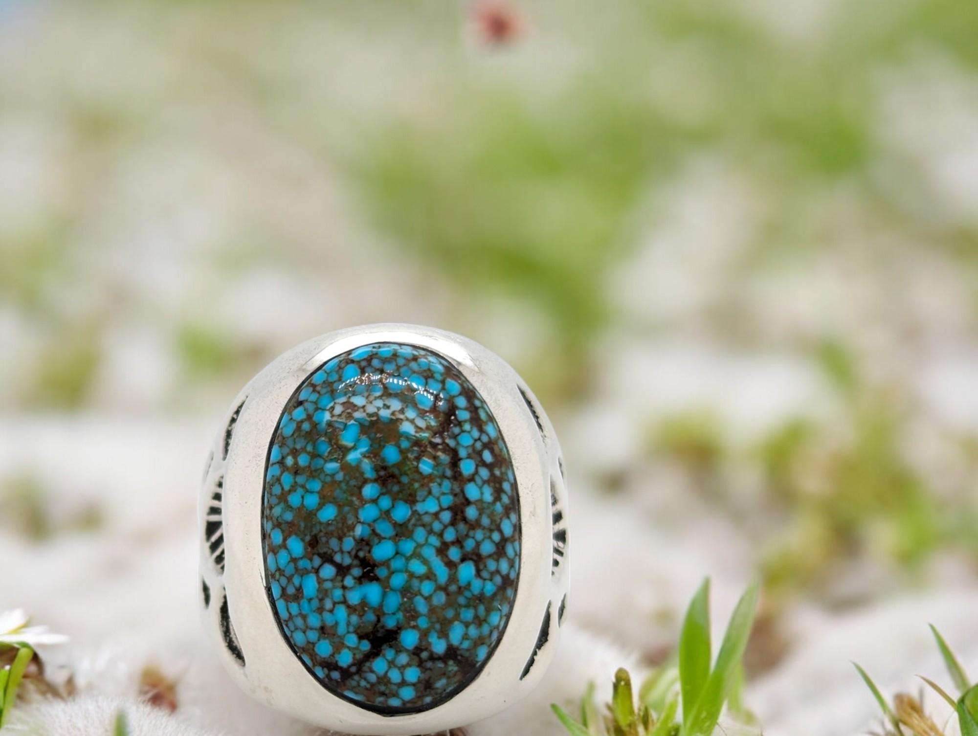 Arizona Artisan: Handmade Williams Kingman Turquoise Ring (Size 9) In New Condition For Sale In Greeneville, TN
