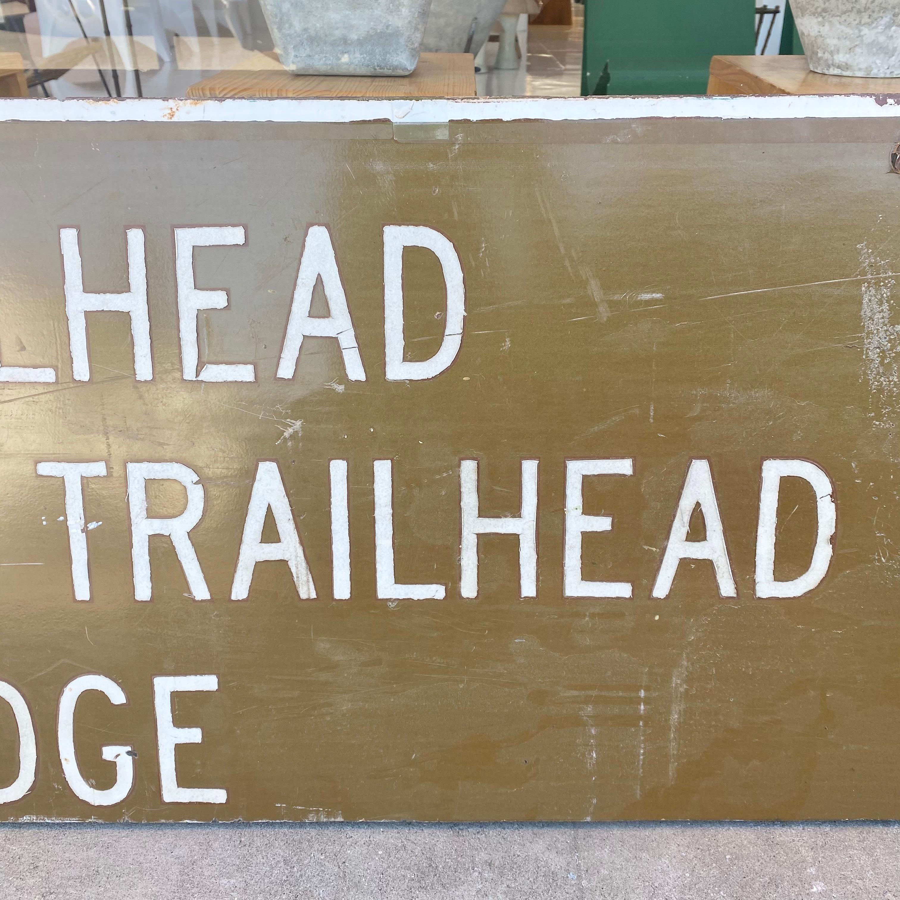 Arizona Wood Hiking Trail Sign In Good Condition For Sale In Los Angeles, CA
