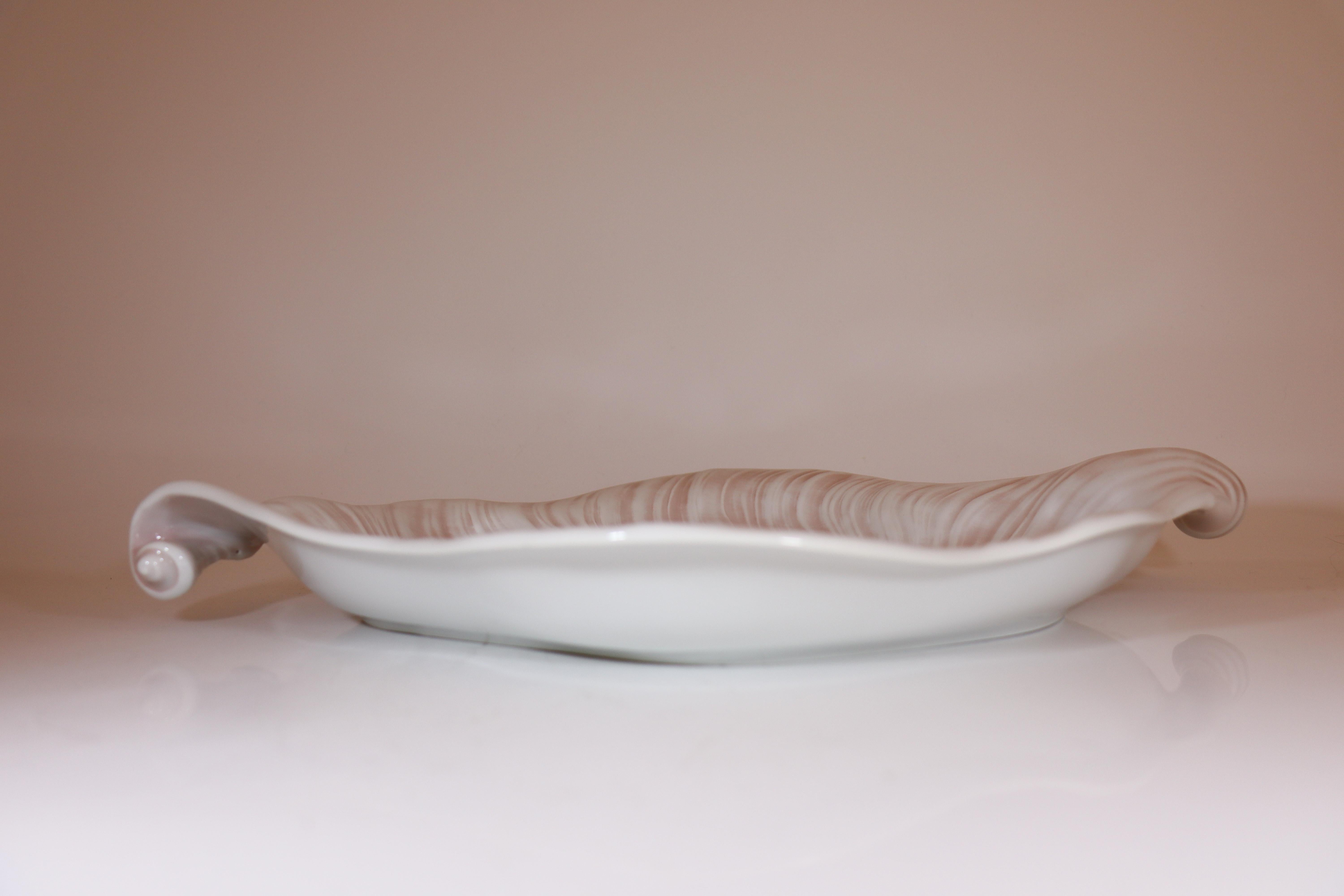 Porcelain Arje Griegst - Royal Copenhagen Konkylie Triton Rosa - 14191 Large Serving Tray For Sale