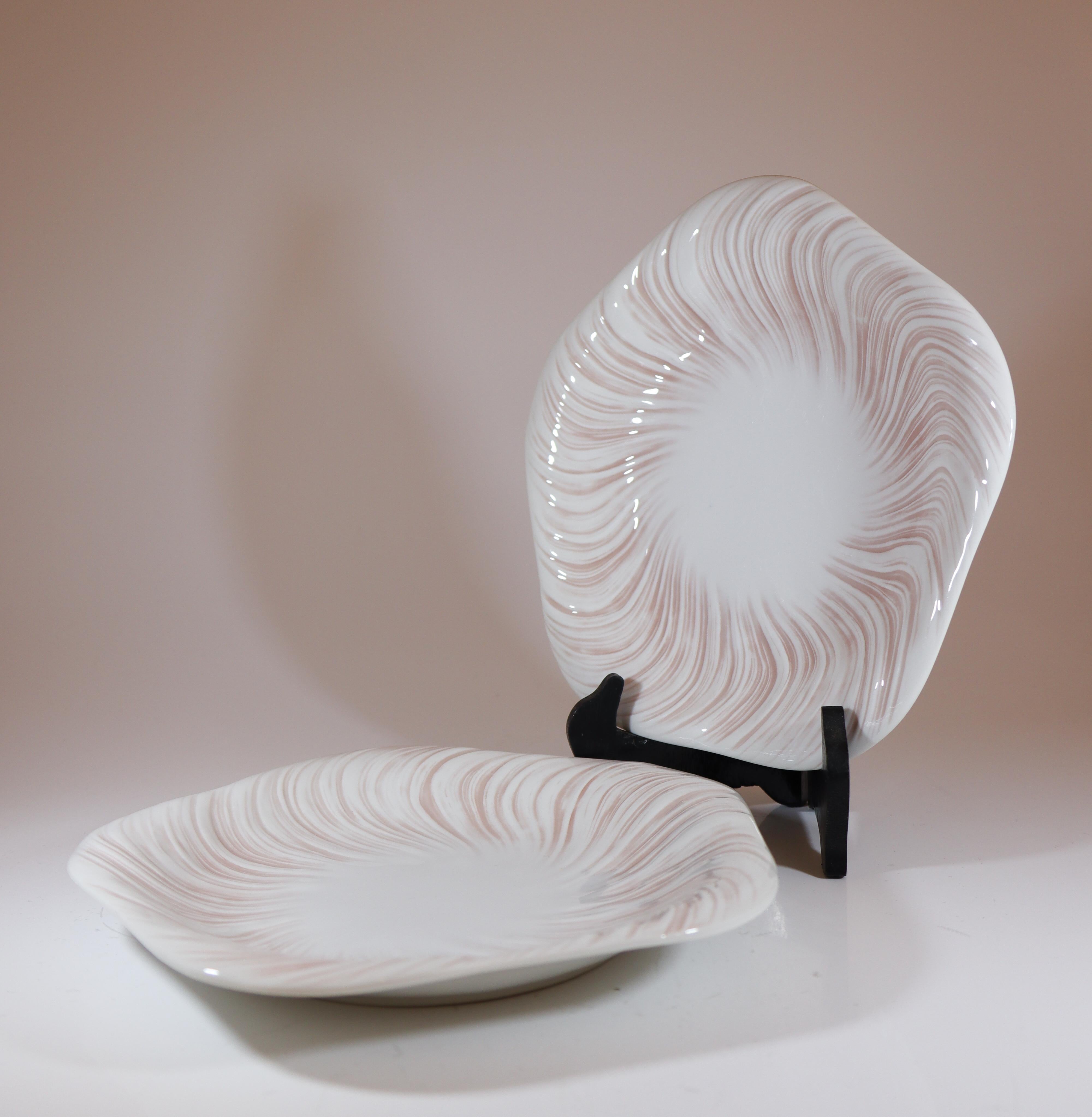 Danish Arje Griegst - Royal Copenhagen Konkylie Triton Rosa - 2 Plates 14190 For Sale