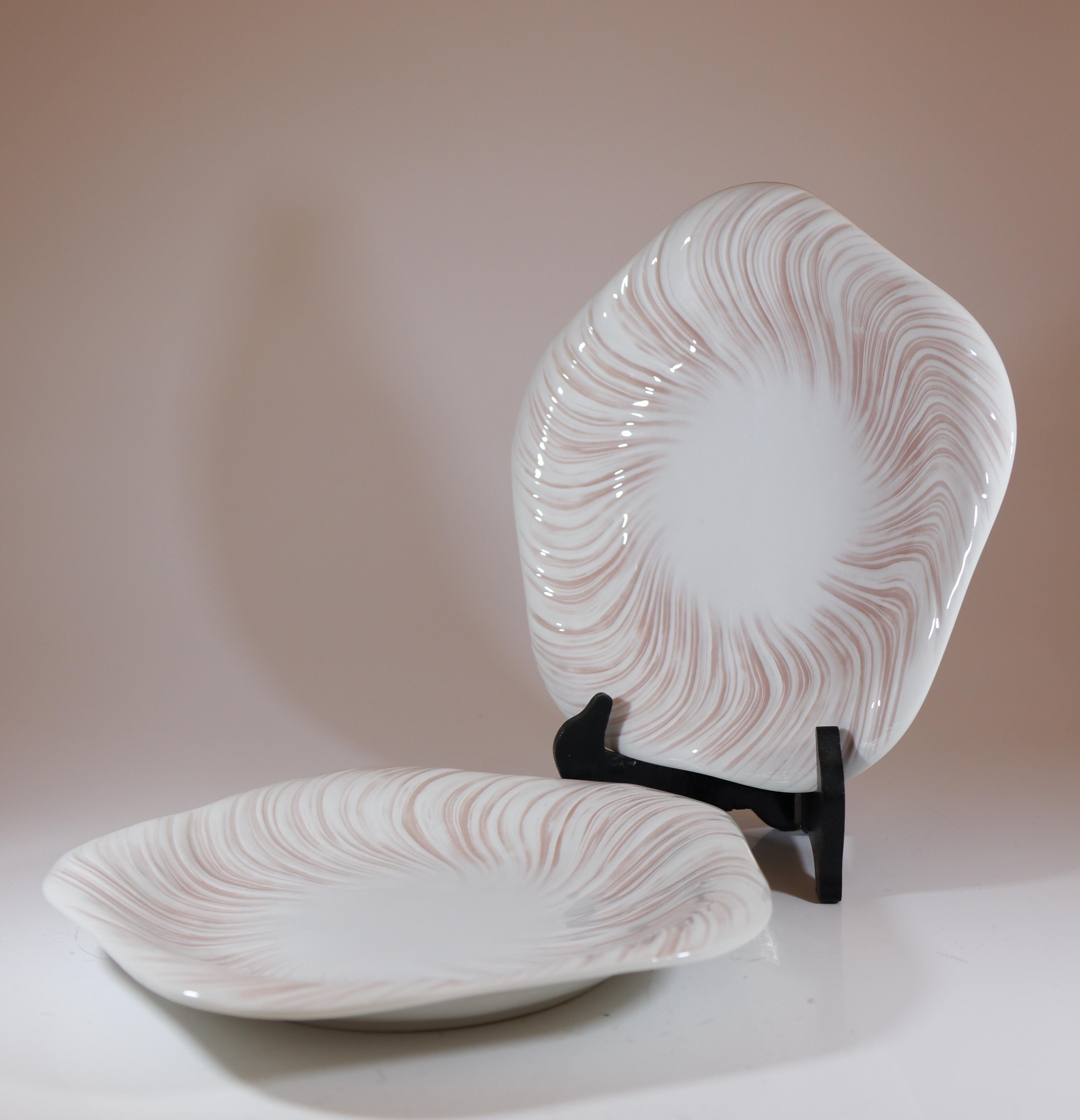 Arje Griegst - Royal Copenhagen Konkylie Triton Rosa - 2 Plates 14190 In Good Condition For Sale In Stockholm, SE