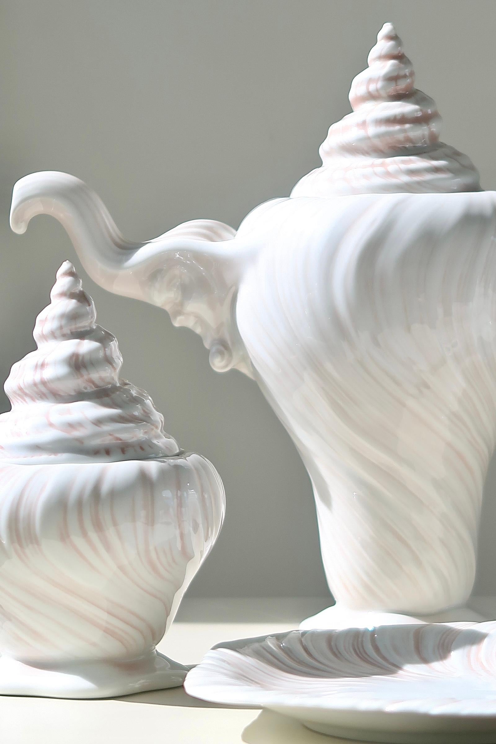 Arje Griegst Royal Copenhagen Konkylie Triton Rosa Sugar Bowl Sculpture No 14174 In Good Condition In København, DK