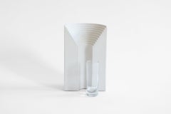 Vase Ark demi-large en porcelaine fabriqué à la main au Portugal par Origin Made