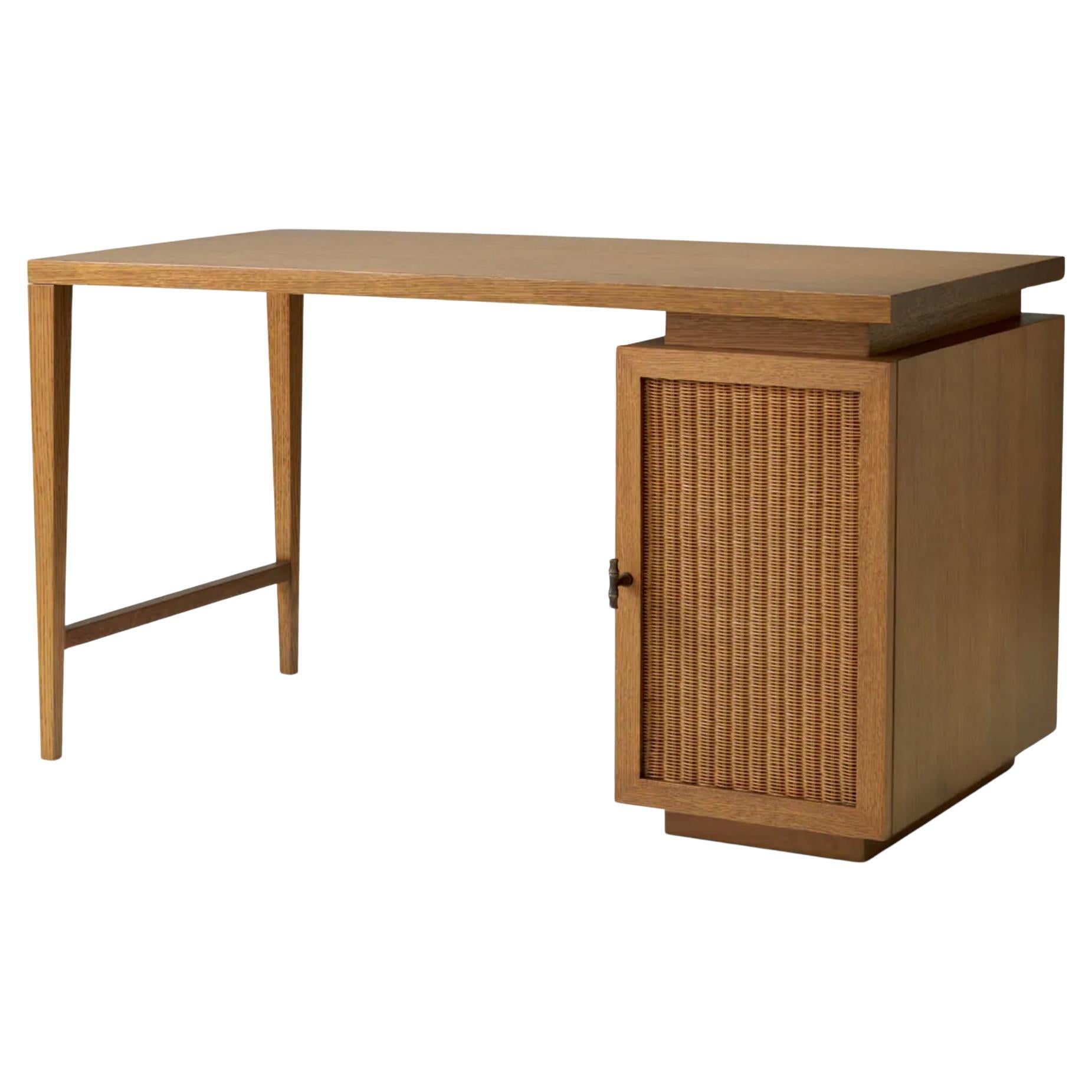 Arkane Desk