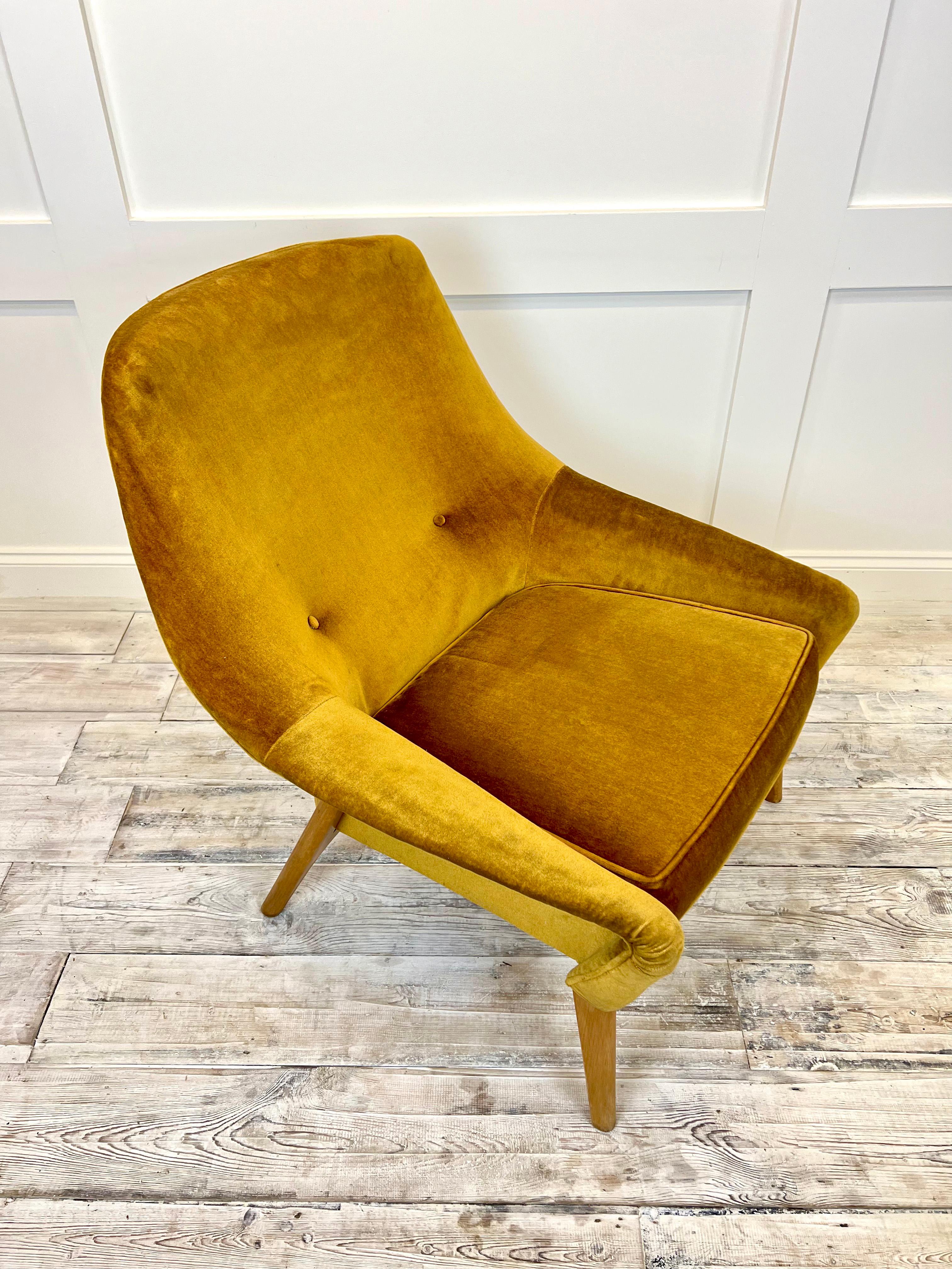 Parker Knoll, Easy Chair Modell 938 „Malton“, aus Bronze Velour, Großbritannien, ca. 1960er Jahre 2