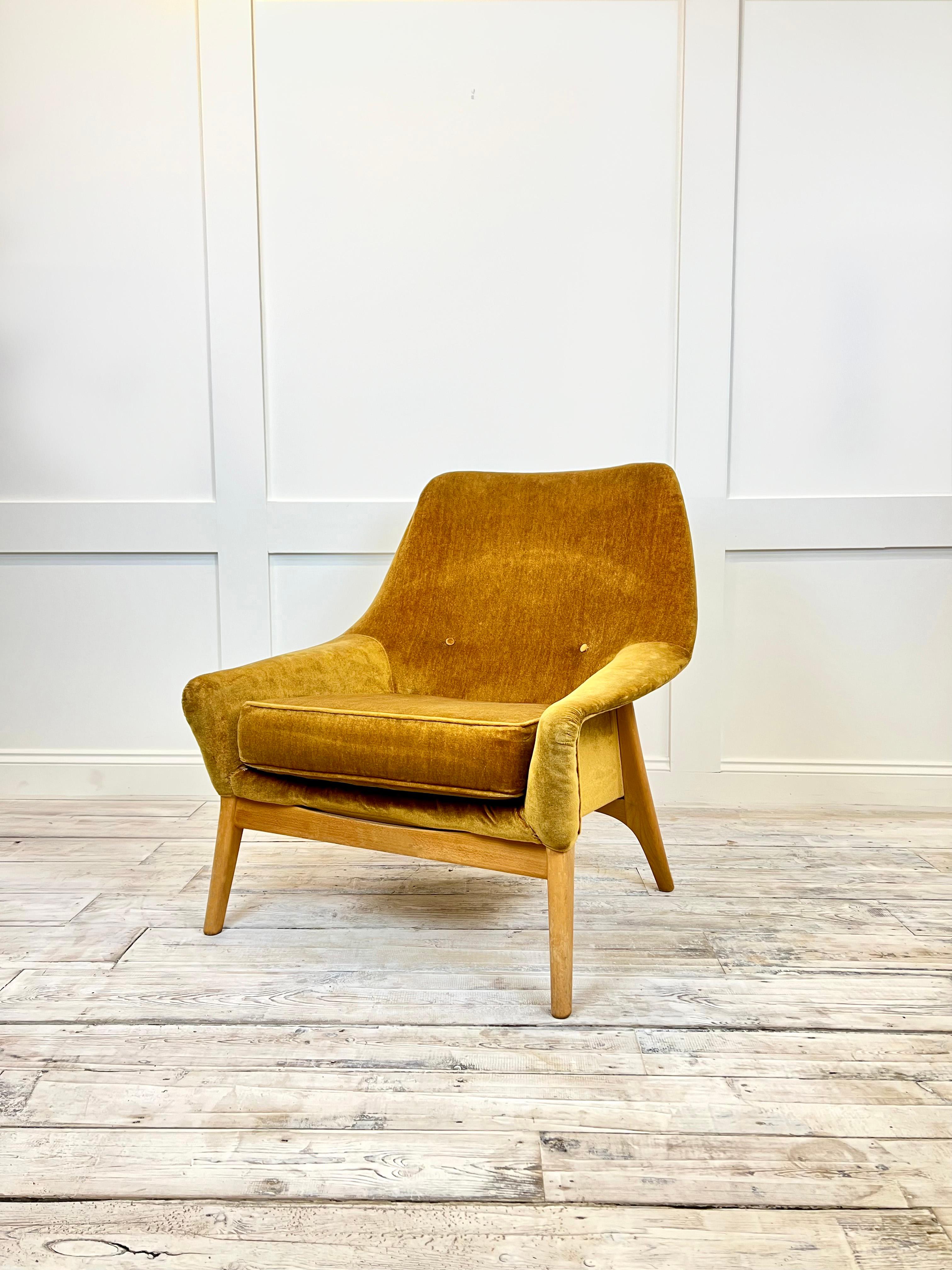 Parker Knoll, Easy Chair Modell 938 „Malton“, aus Bronze Velour, Großbritannien, ca. 1960er Jahre (Moderne der Mitte des Jahrhunderts)