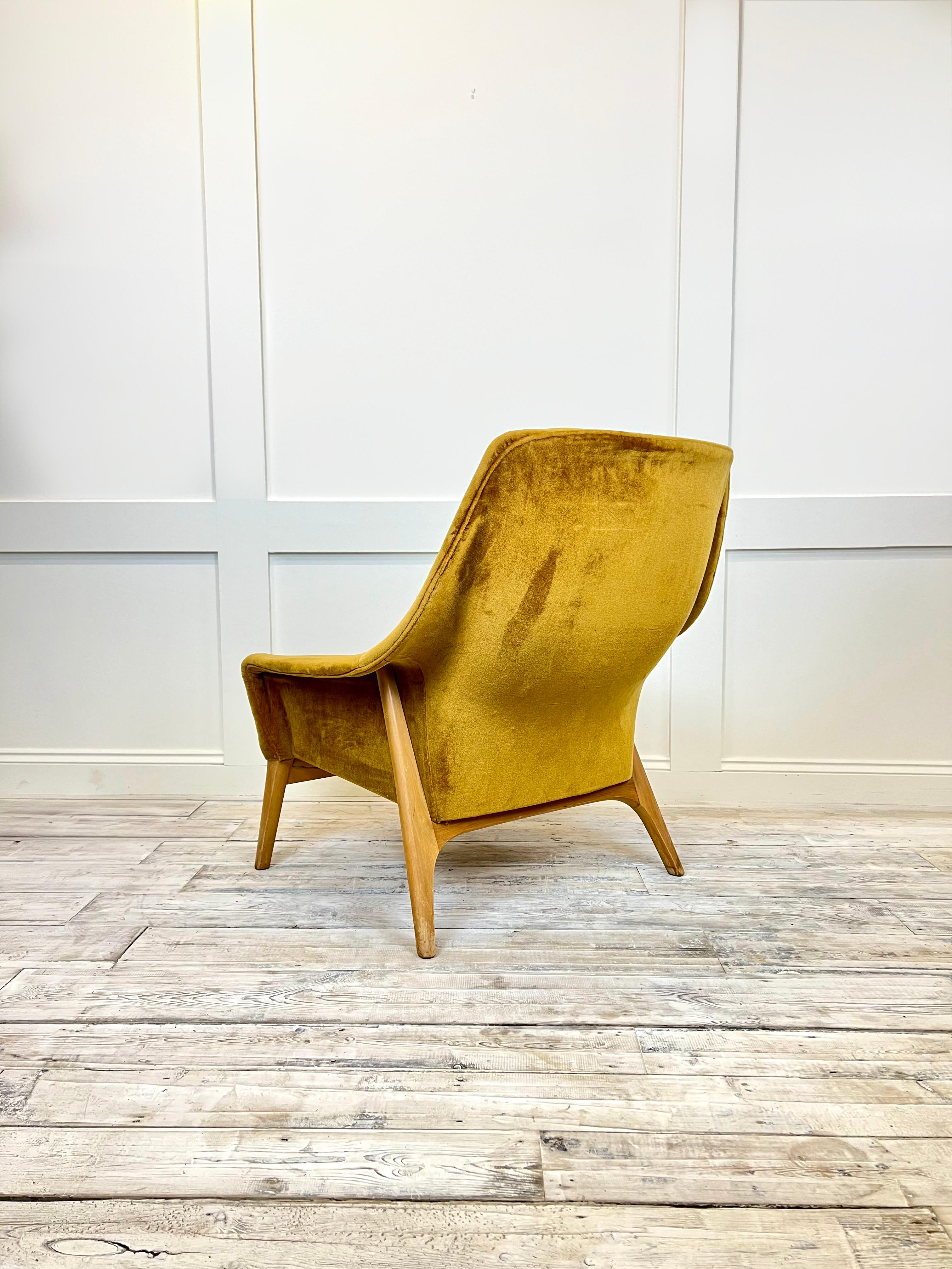 Parker Knoll, Easy Chair Modell 938 „Malton“, aus Bronze Velour, Großbritannien, ca. 1960er Jahre im Zustand „Gut“ in London, GB