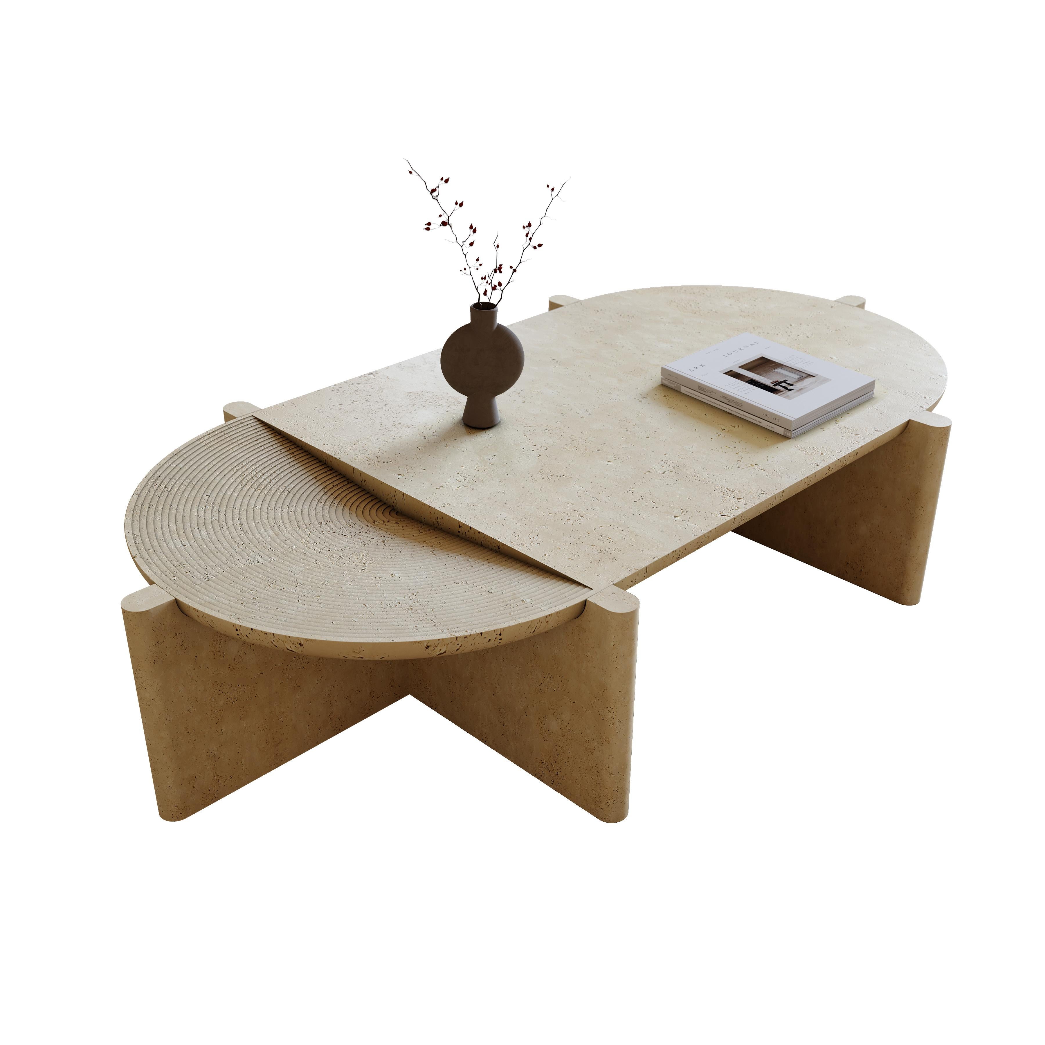 Pierre Table basse Arkhe No 1 en travertin ovale, sculpturale moderne de Fulden Topaloglu en vente