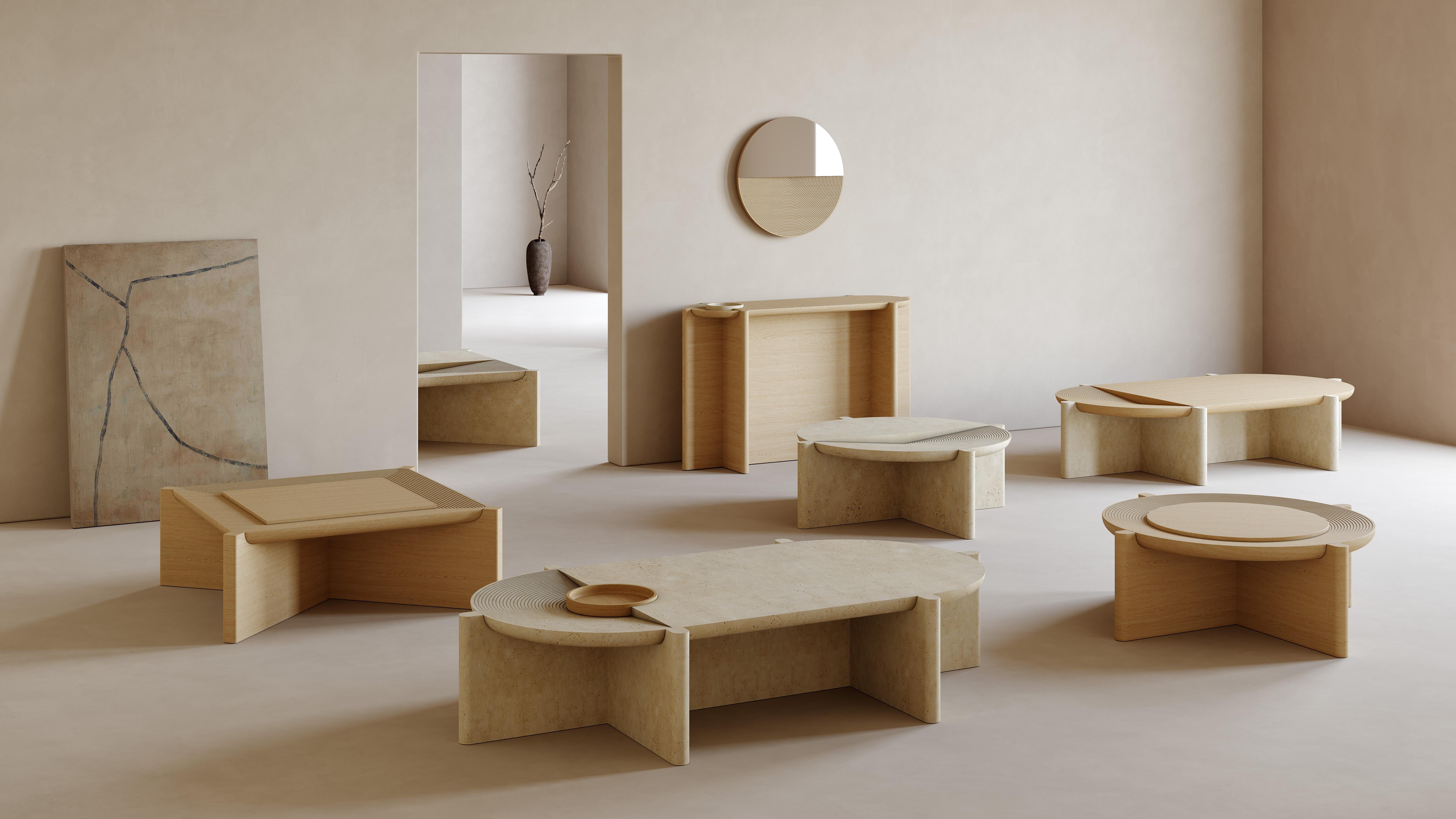 Pierre Table basse carrée en travertin Arkhe No 2, sculpturale moderne de Fulden Topaloglu en vente