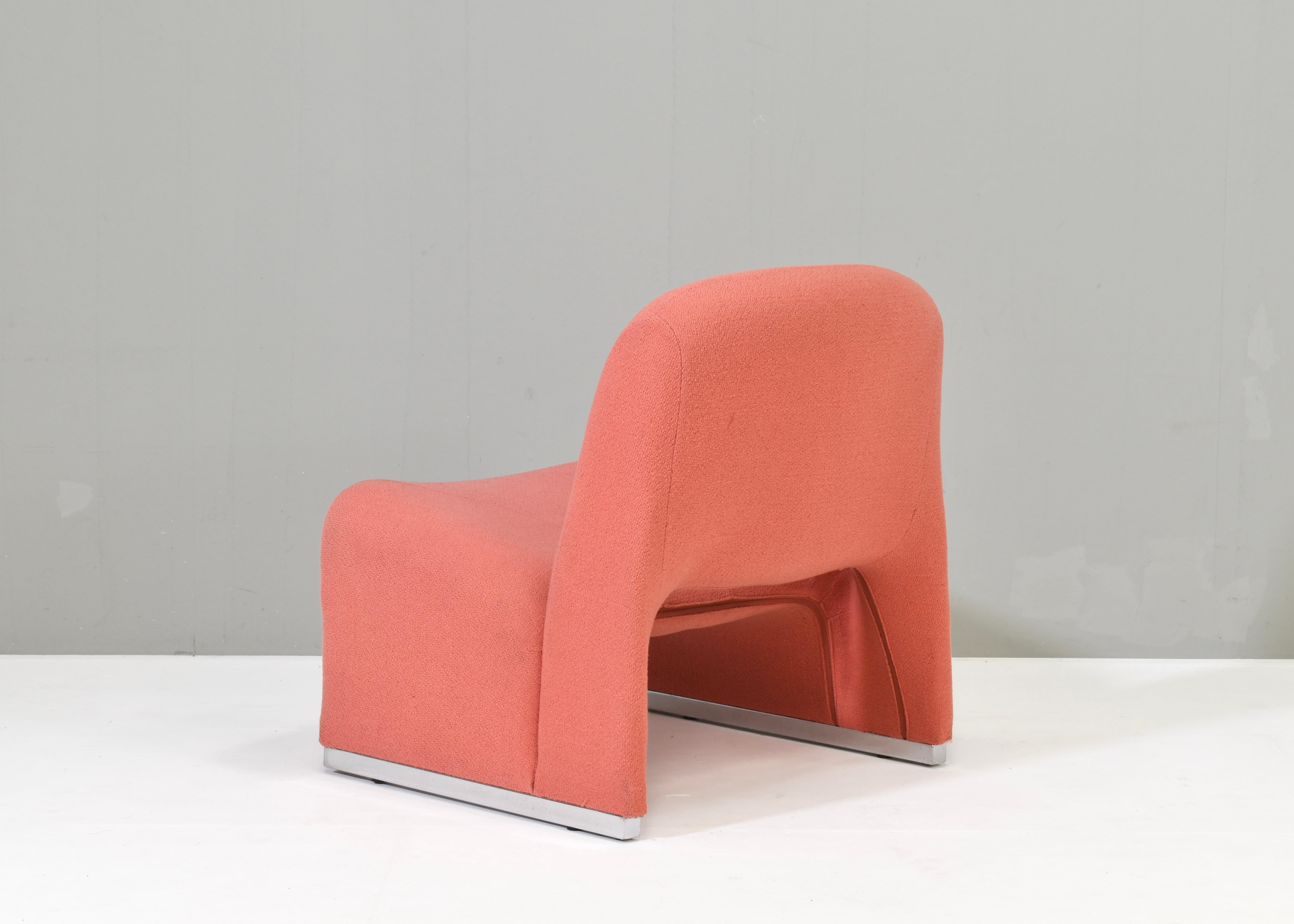 Late 20th Century ‘Arki’ Lounge Chair by Giancarlo Piretti for CASTELLI, Italy – 1970 For Sale