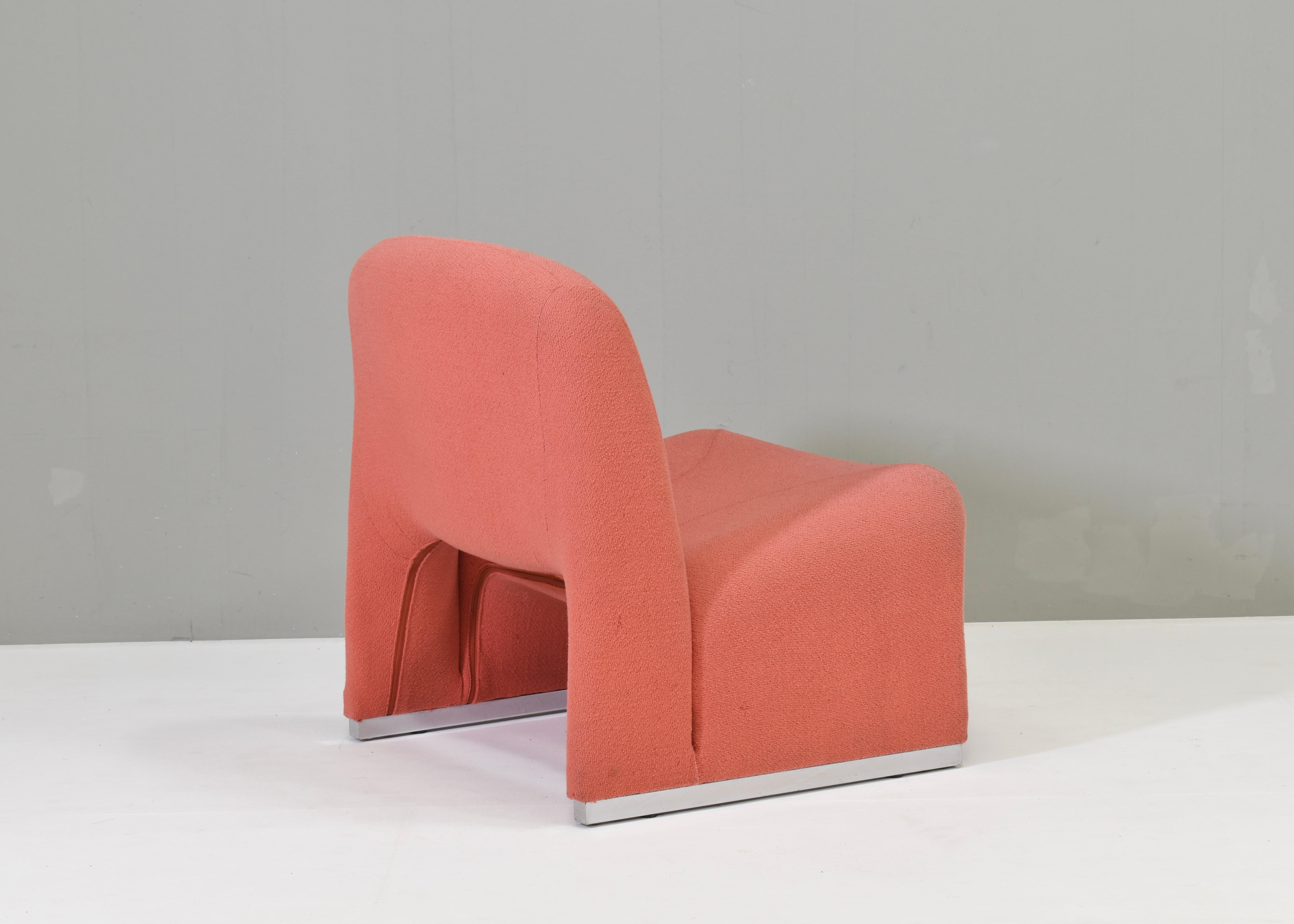 Aluminum ‘Arki’ Lounge Chair by Giancarlo Piretti for CASTELLI, Italy – 1970 For Sale
