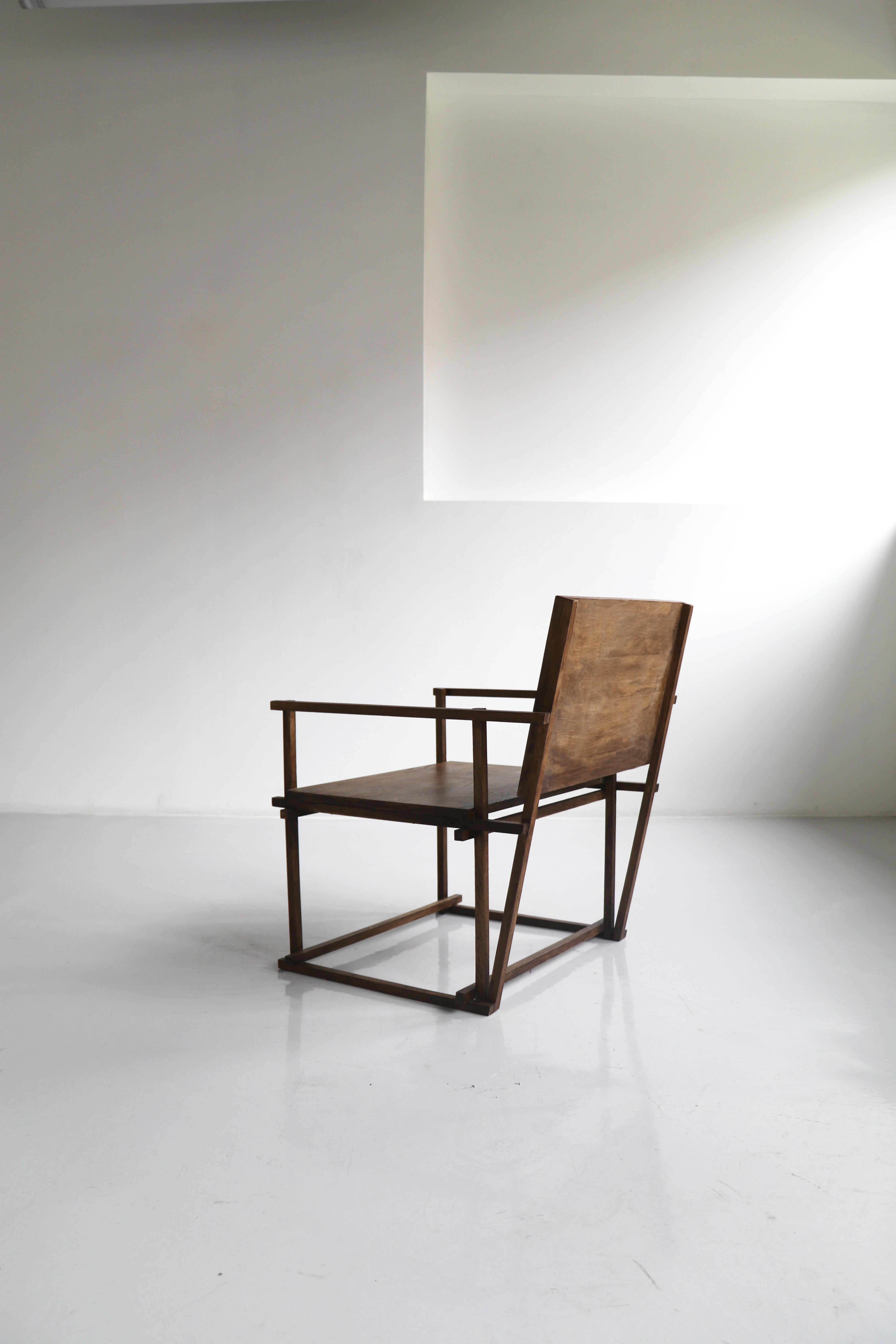 Dark Varnish Arles Armchair by Alice Lahana Studio In New Condition For Sale In Geneve, CH