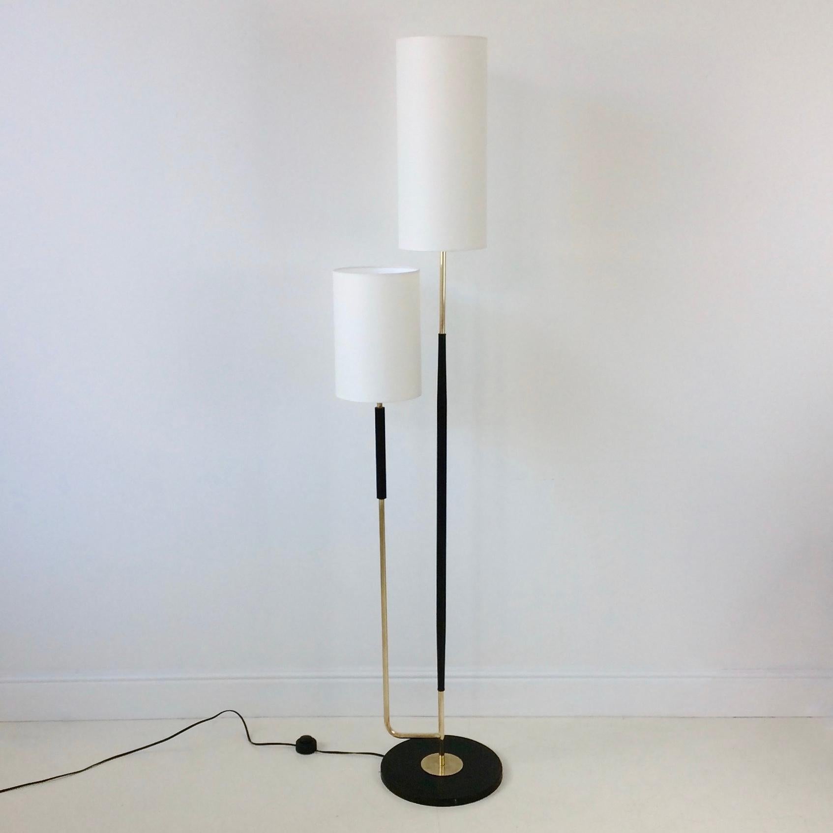 Mid-century Arlus floor lamp, circa 1950, France.
Brass, black metal, two new fabric shades.
Two E27 bulbs of 40 W.
Dimensions: 159 cm H, 31 cm W, 28 cm D.
All purchases are covered by our Buyer Protection Guarantee.
This item can be returned