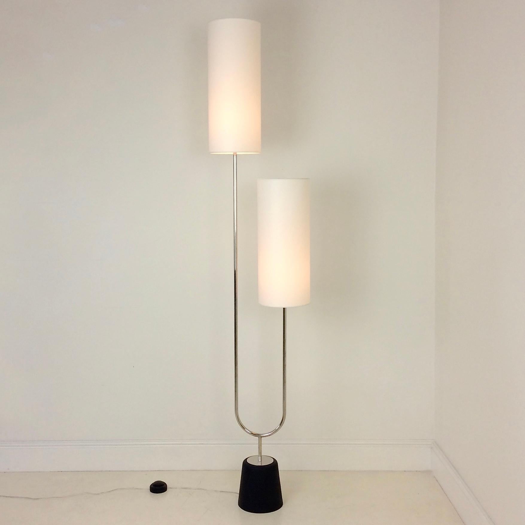 Arlus floor lamp, circa 1950, France.
Chromed and black metal, two new white fabric shades.
Rewired, two E27 bulbs of 40 W.
Dimensions: 168 cm H, 35 cm W, 19 cm D.
All purchases are covered by our Buyer Protection Guarantee.
This item can be