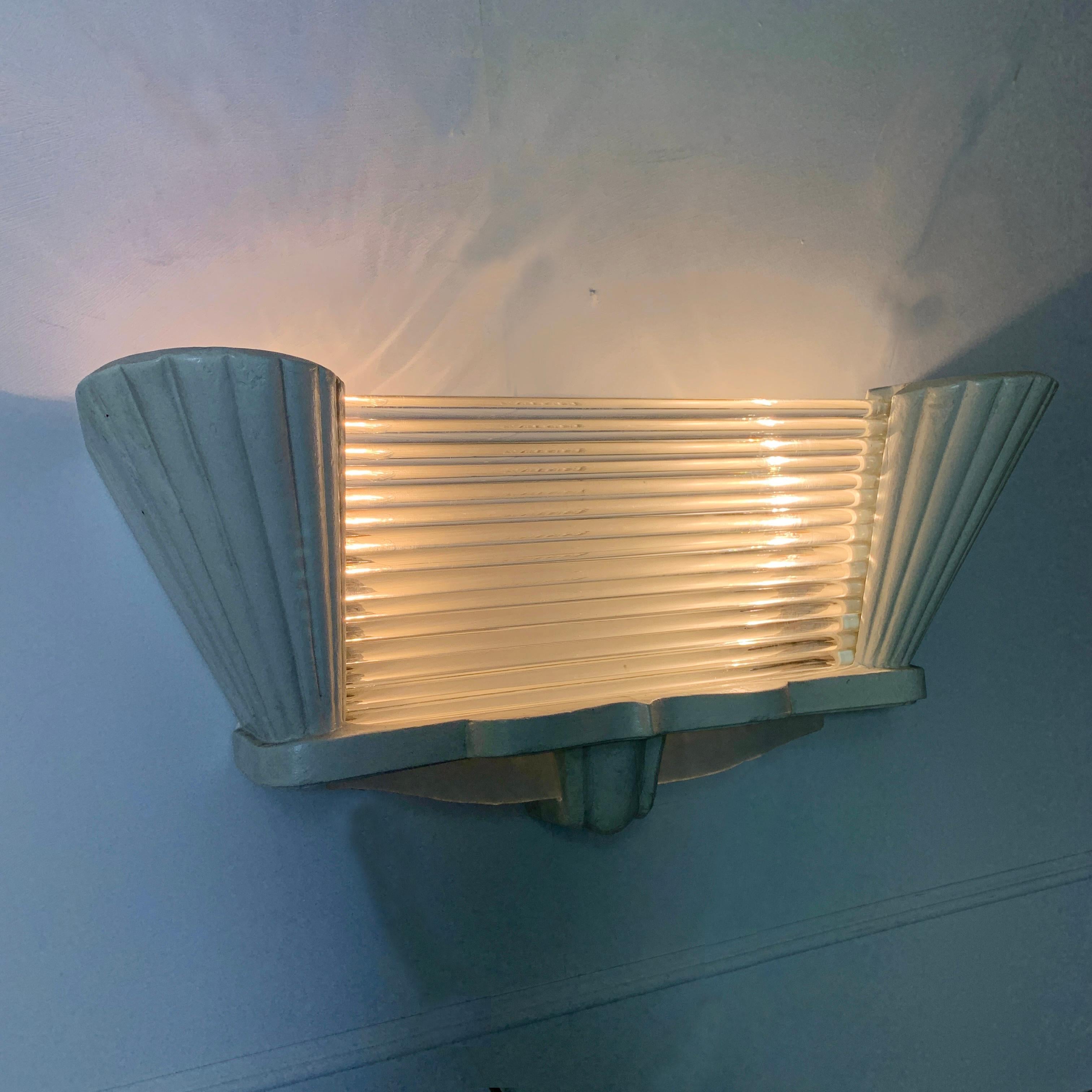 Arlus France, Art Deco Glass Rod Wall Light In Good Condition In Hastings, GB