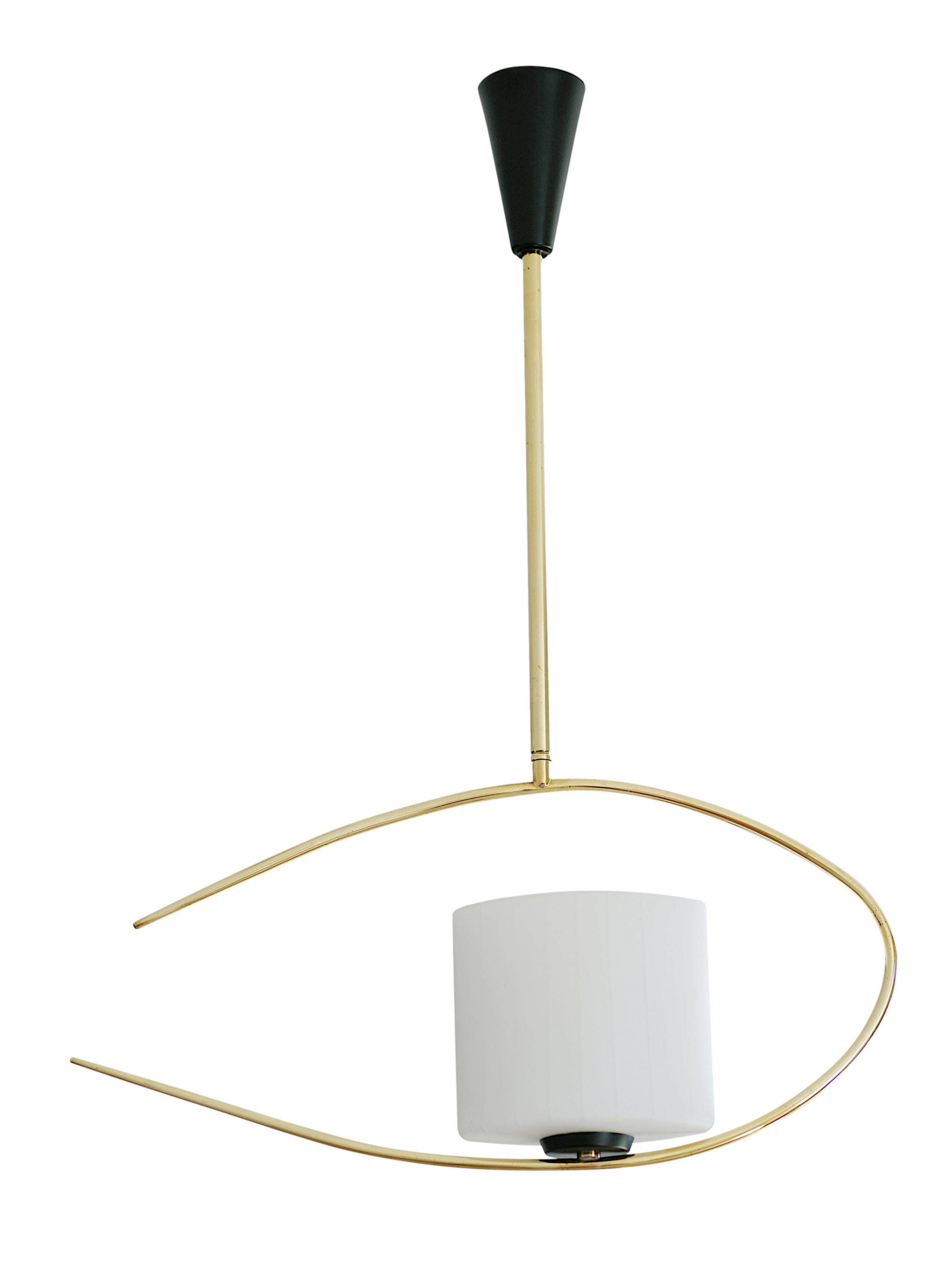 French Mid-century pendant chandelier by Arlus (Paris), France, 1950s. Original shade on itsr metal and brass fixture. Height: 25