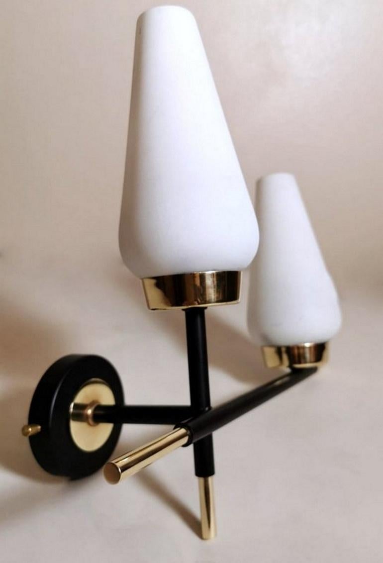 Polished Arlus Maison Style French Wall Lamp in Brass and Opaline