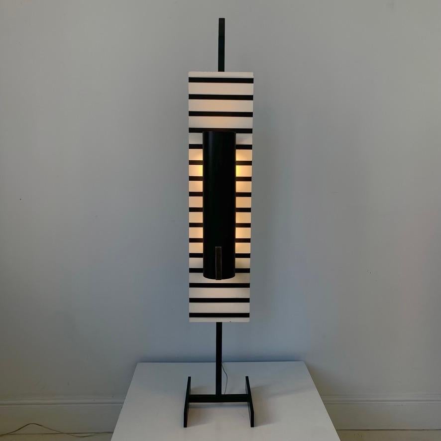 French Arlus Mid-Century Decorative Floor Lamp, circa 1960, France. For Sale