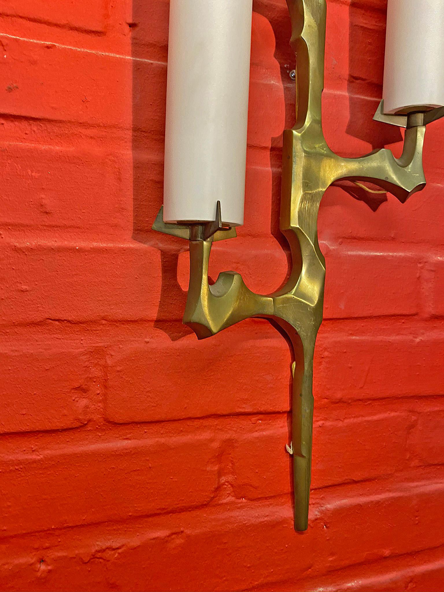 Arlus, Sconce in Bronze and Opaline Glass, circa 1960 For Sale 1