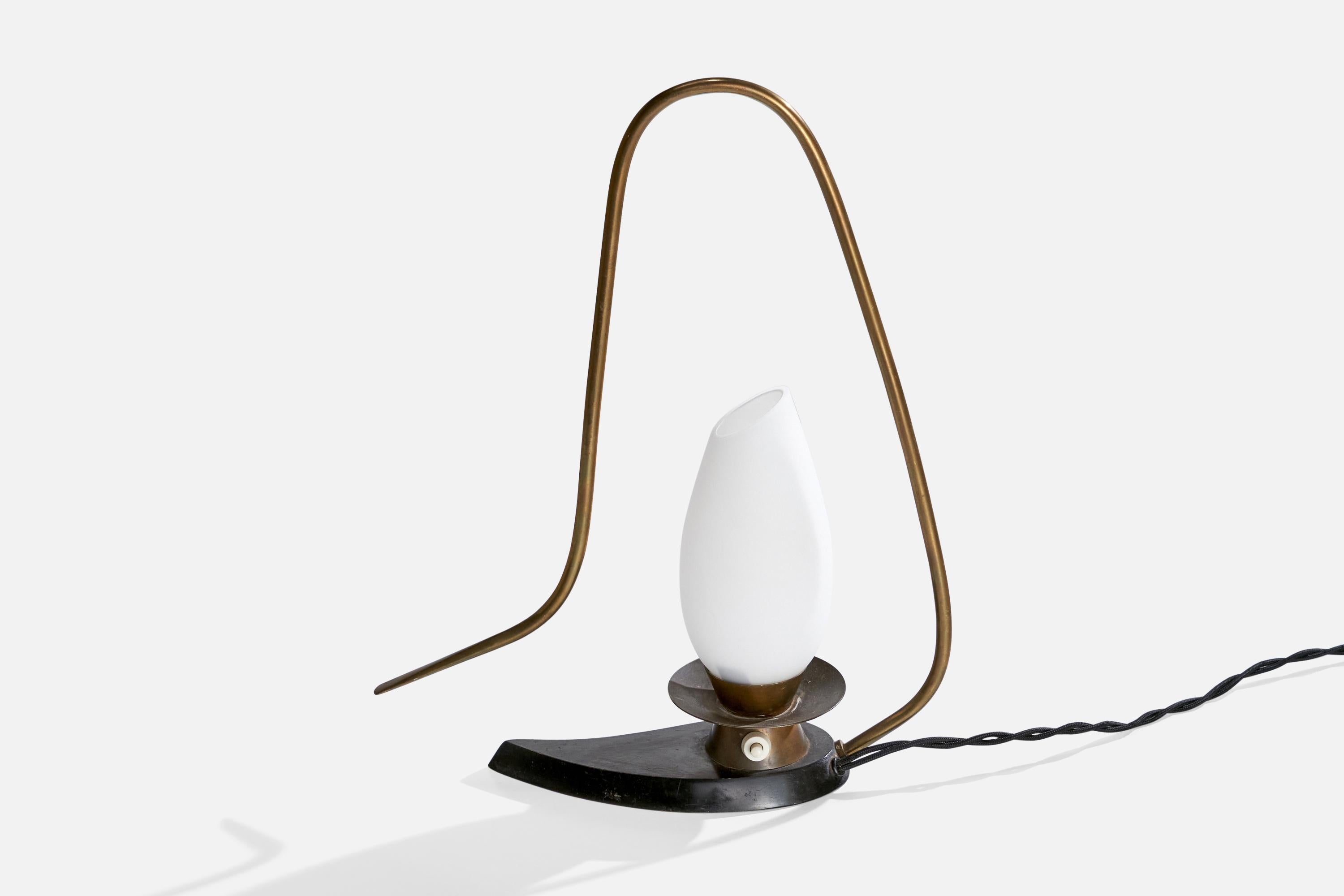 Arlus, Table Lamp, Brass, Metal, Glass, France, 1950s In Good Condition For Sale In High Point, NC