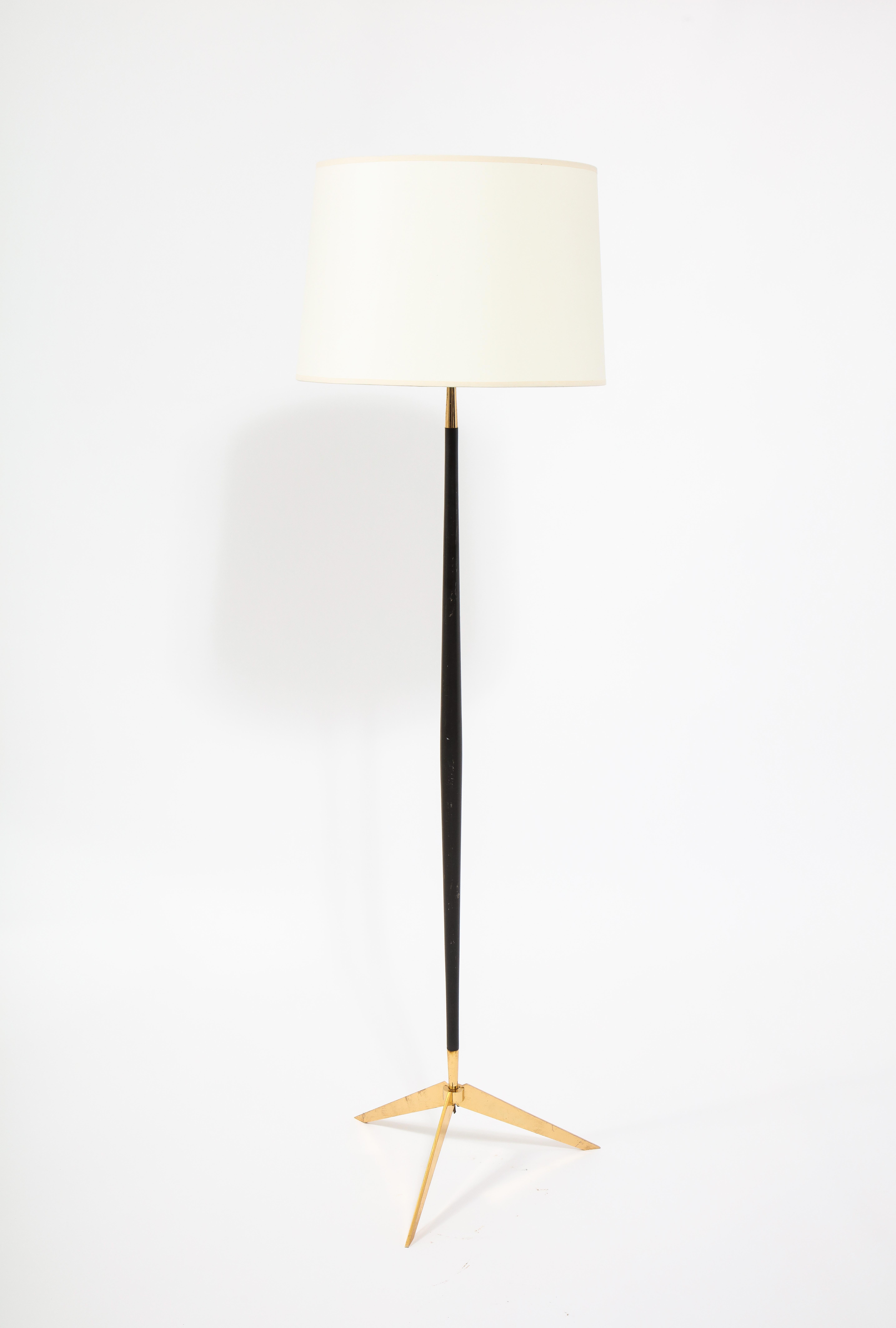 Arlus Tripod Standing Lamp, France 1950's In Good Condition For Sale In New York, NY