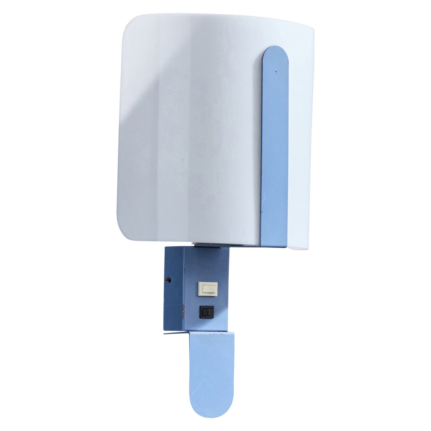 Arlus, Wandleuchte, Metall, Acryl, Frankreich, 1960er Jahre im Angebot