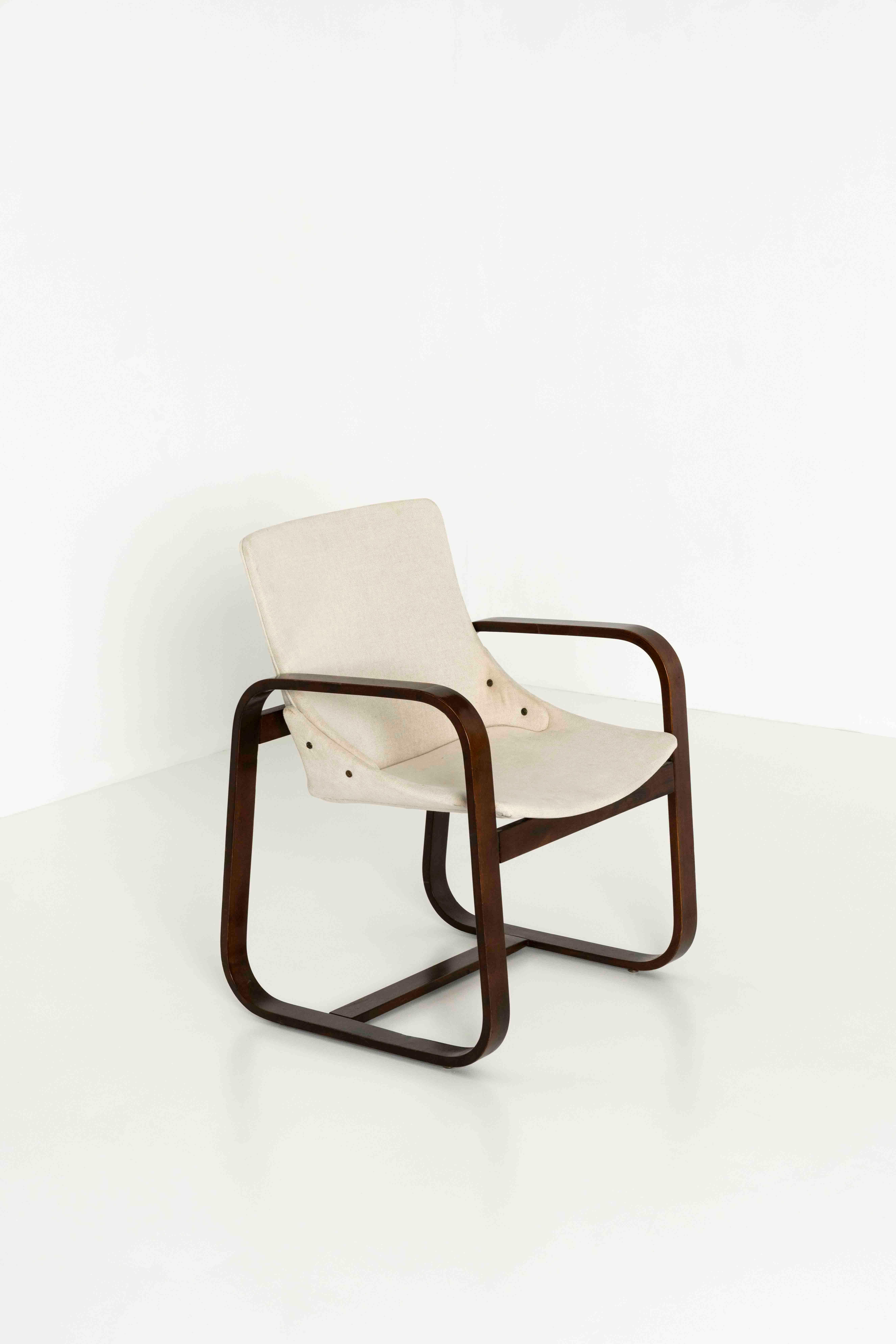 Mid-Century Modern Arm Chair by Giuseppe Pagano Pogatschnig and Gino Maggioni, Italy 1940s For Sale