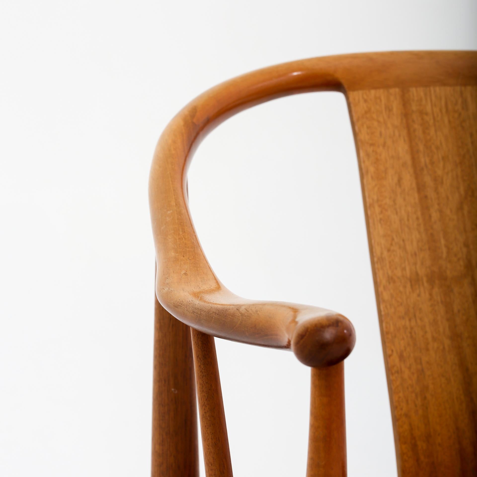 Scandinavian Modern Arm Chair by Hans J. Wegner