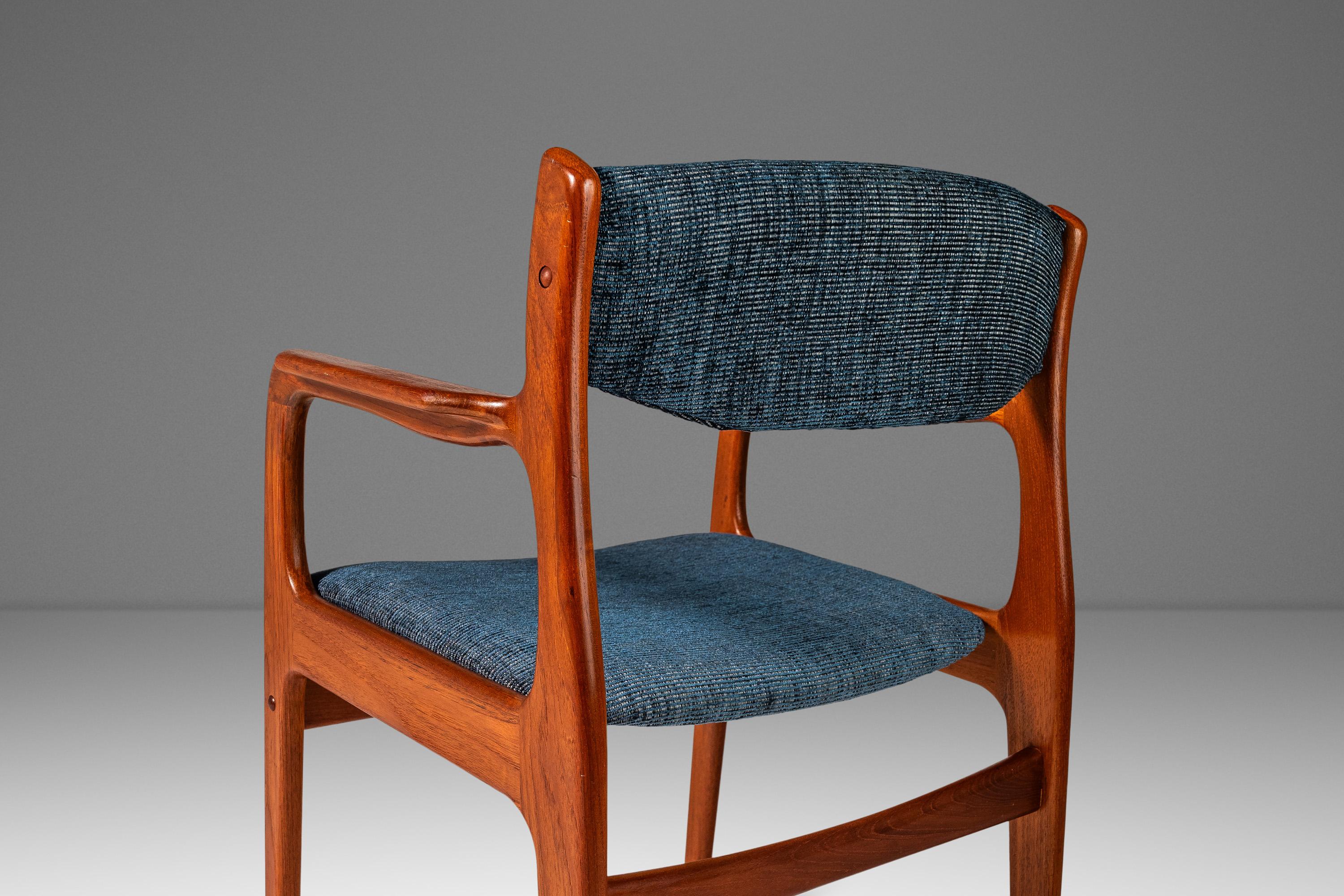 Arm Chair in Solid Teak and New Upholstery by Benny Linden Designs, c. 1970s For Sale 7