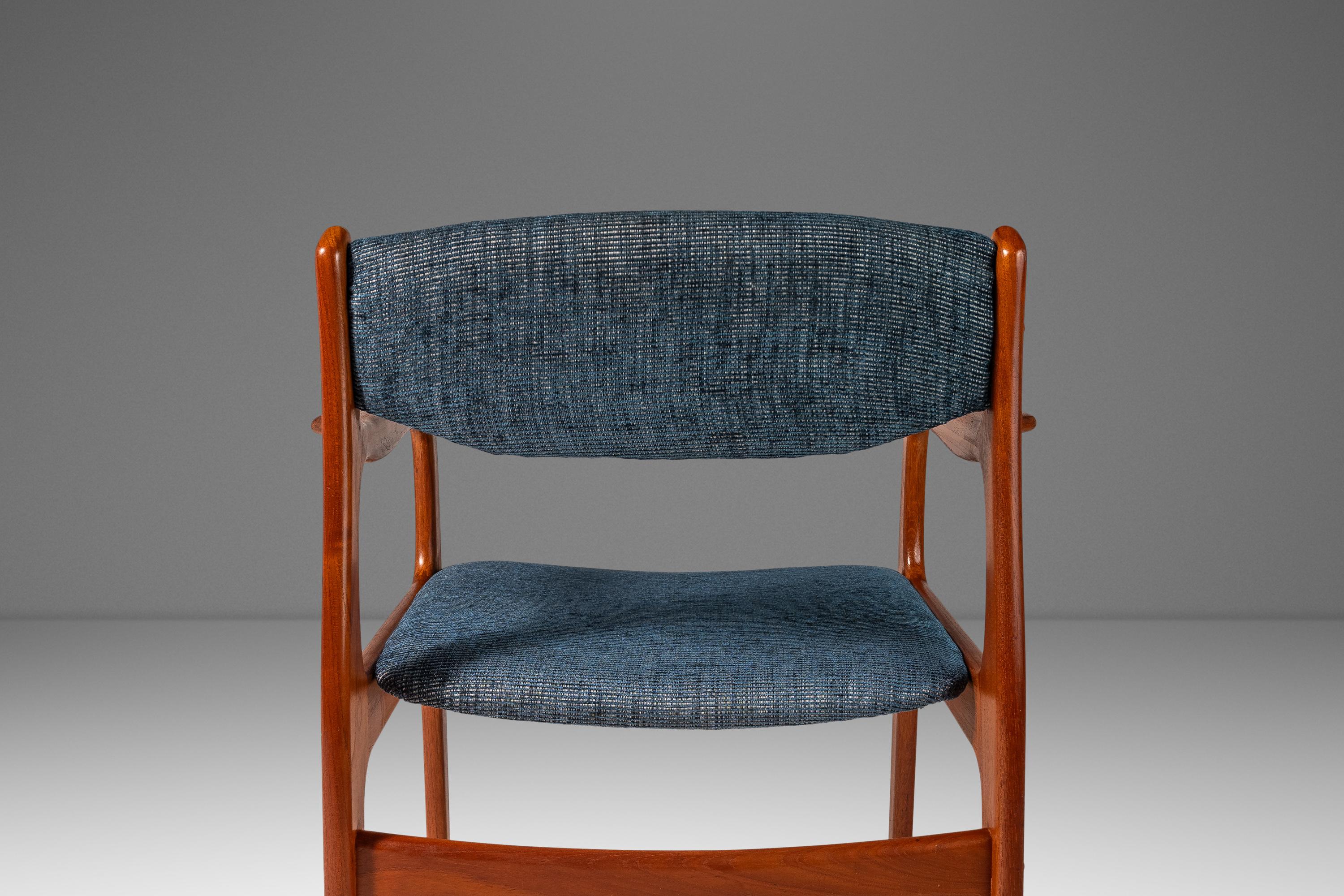 Arm Chair in Solid Teak and New Upholstery by Benny Linden Designs, c. 1970s For Sale 8